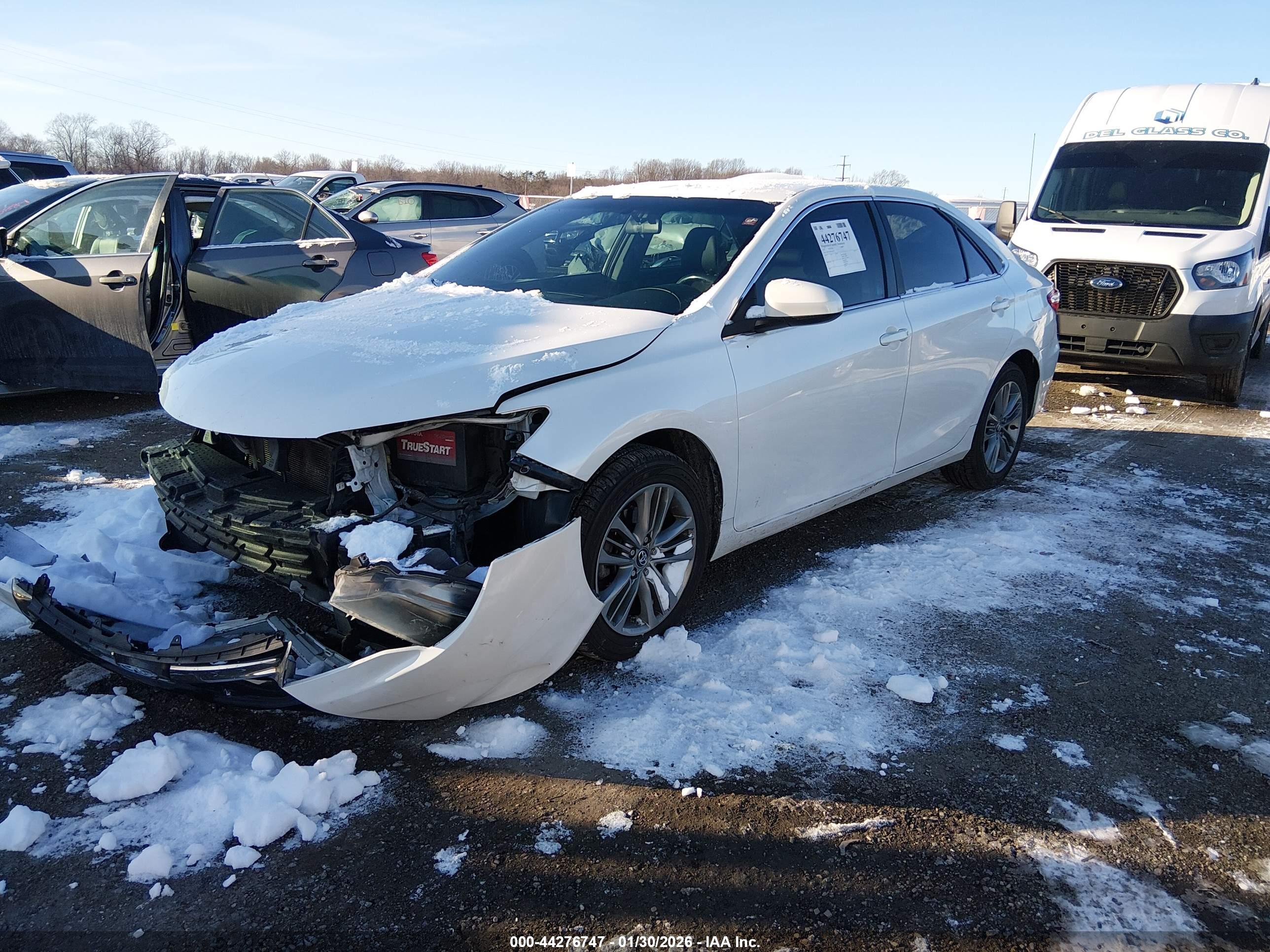 TOYOTA CAMRY image 2