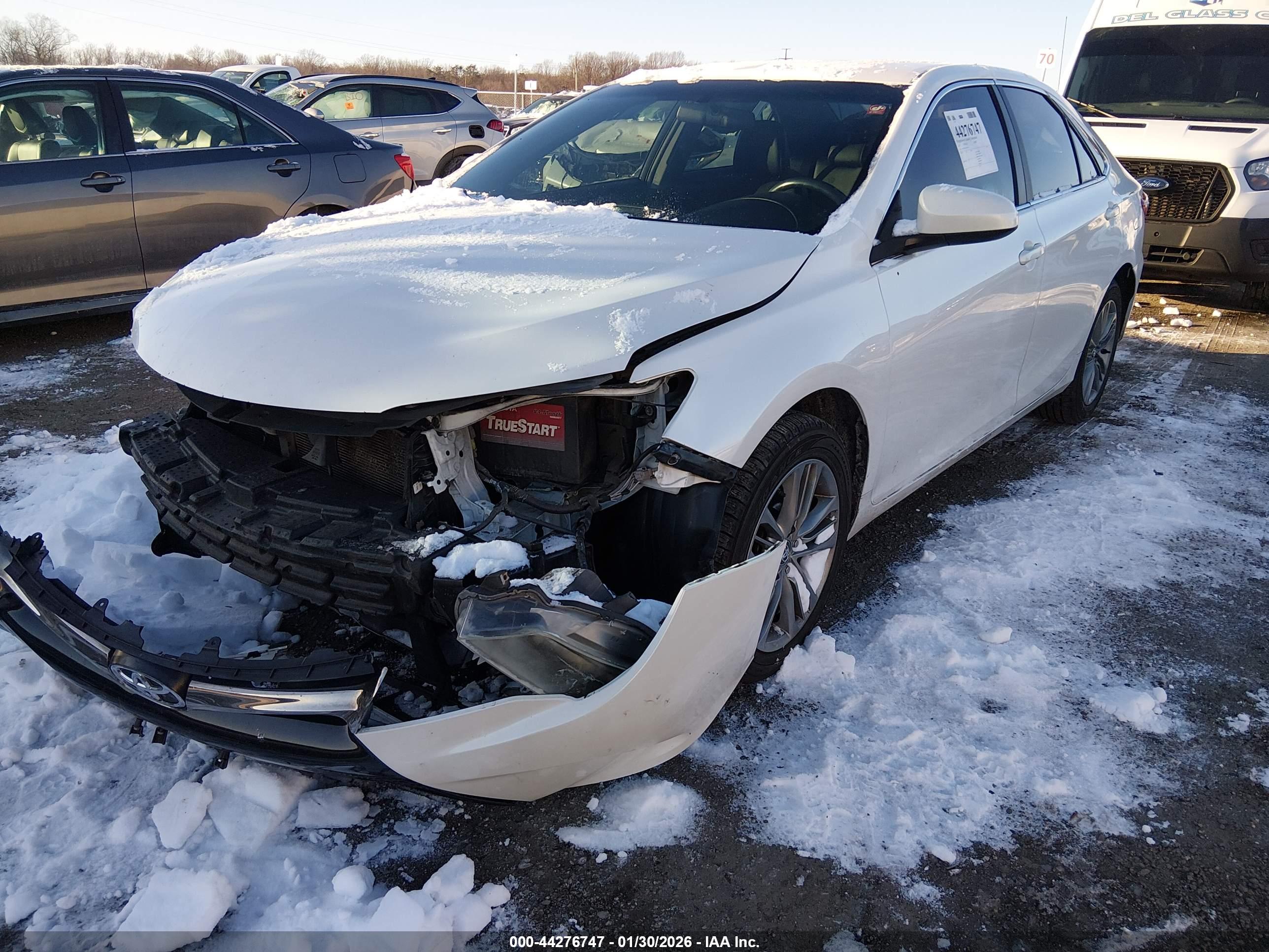 TOYOTA CAMRY image 6