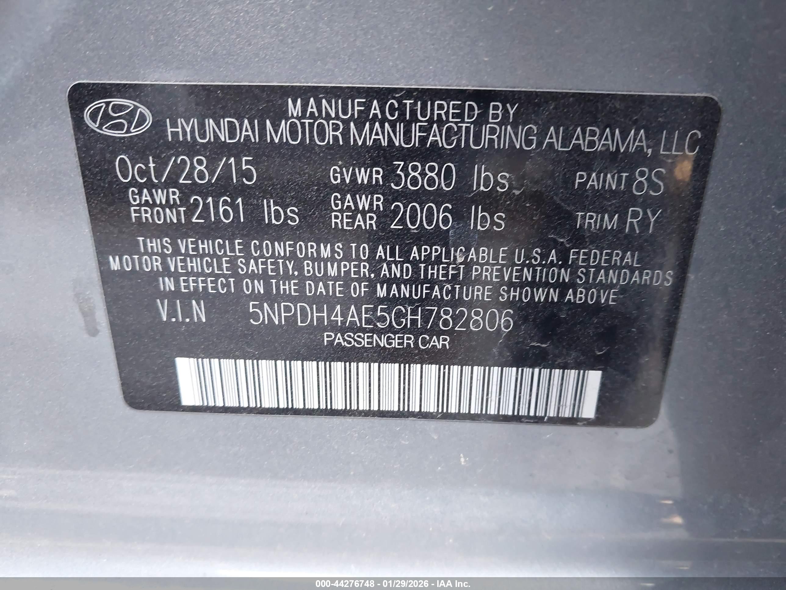 HYUNDAI ELANTRA image 9