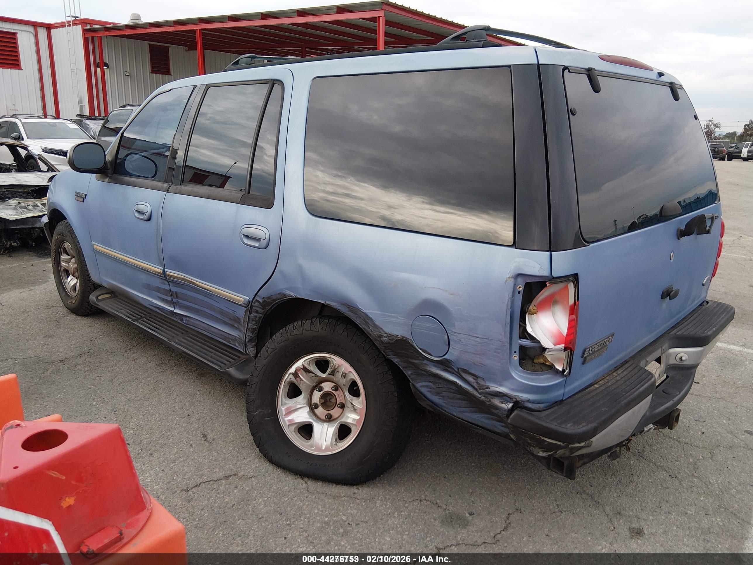 FORD EXPEDITION image 3
