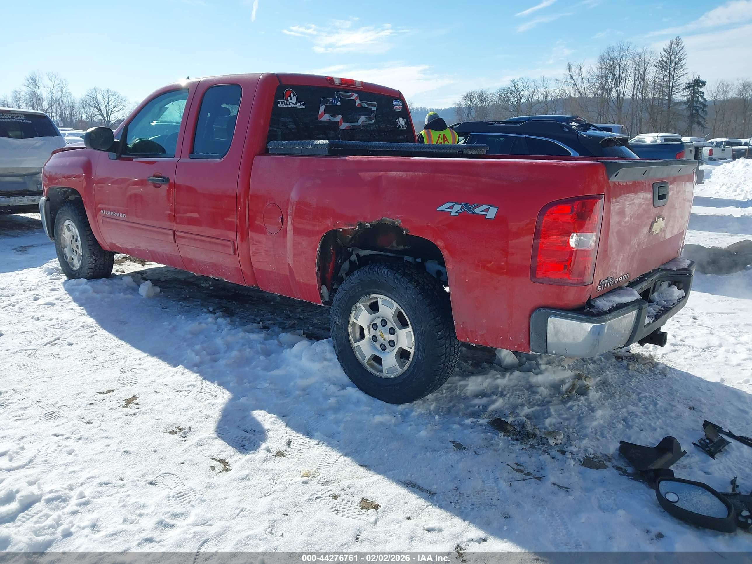 CHEVROLET SILVERADO image 3
