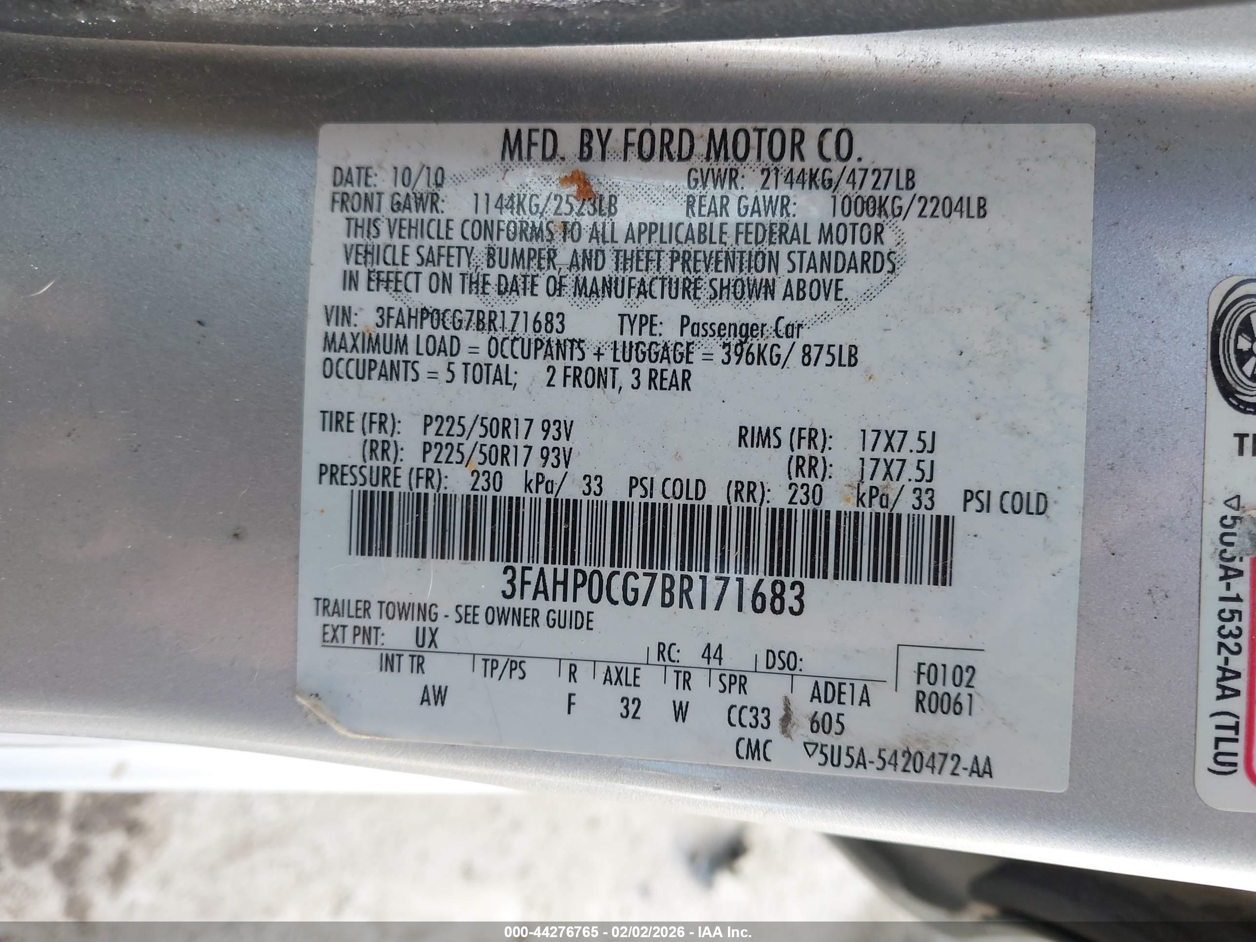 FORD FUSION image 9