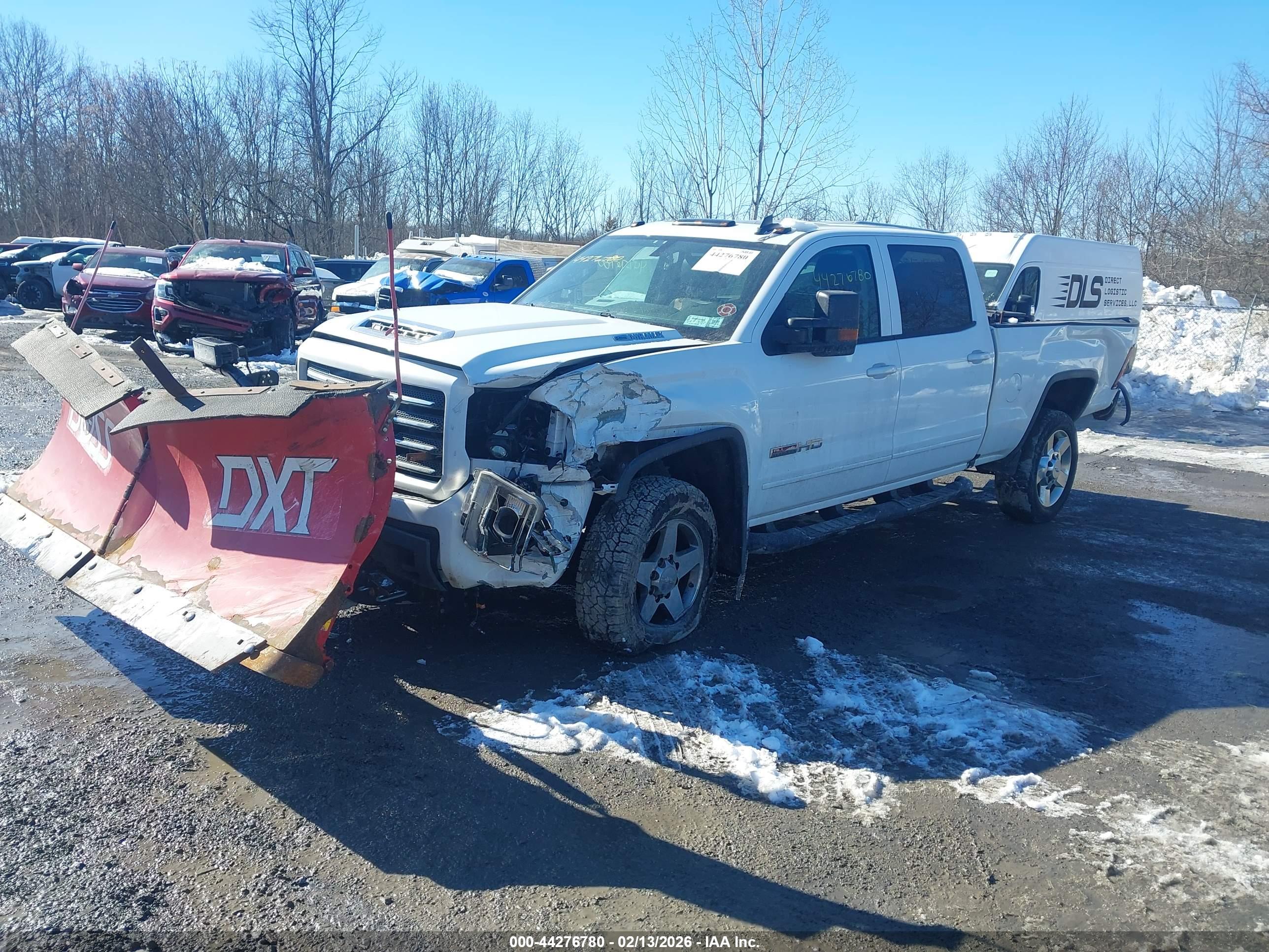 GMC SIERRA image 2