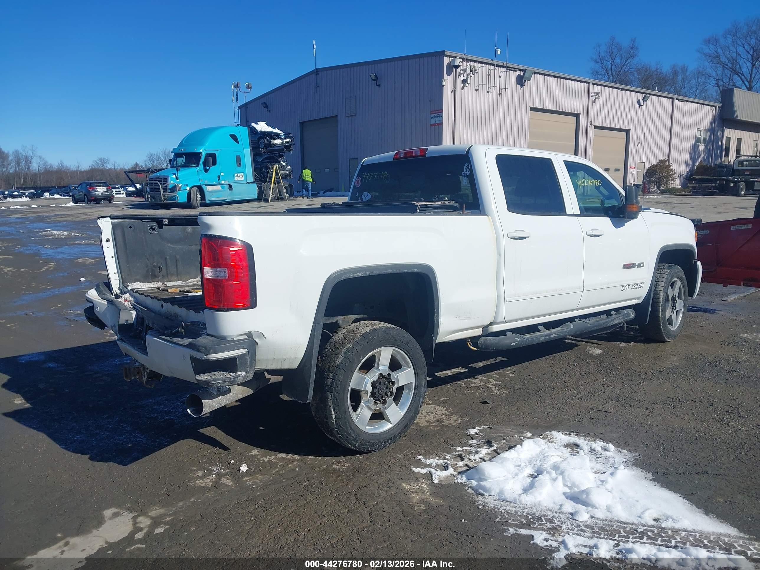 GMC SIERRA image 4