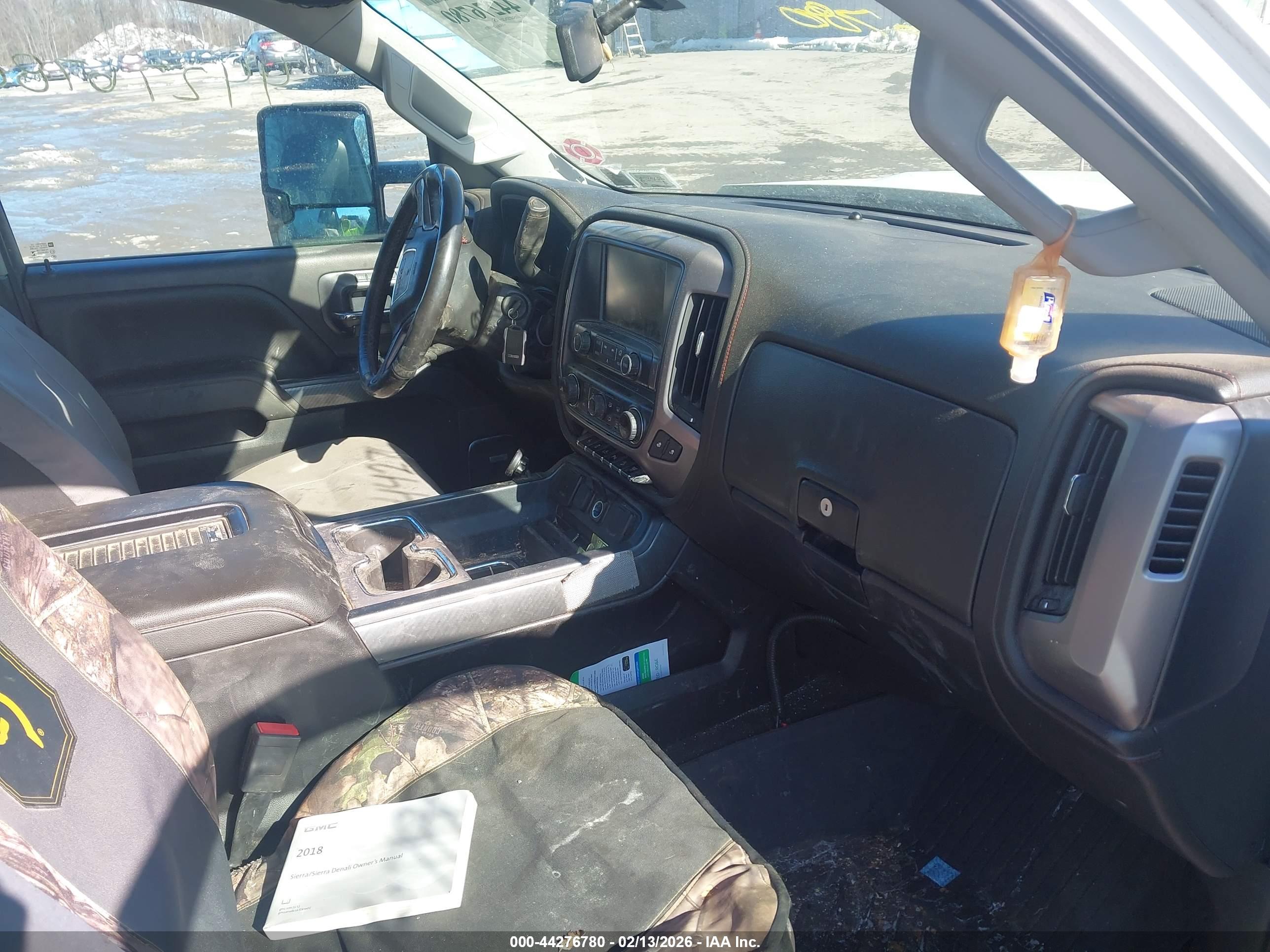 GMC SIERRA image 5