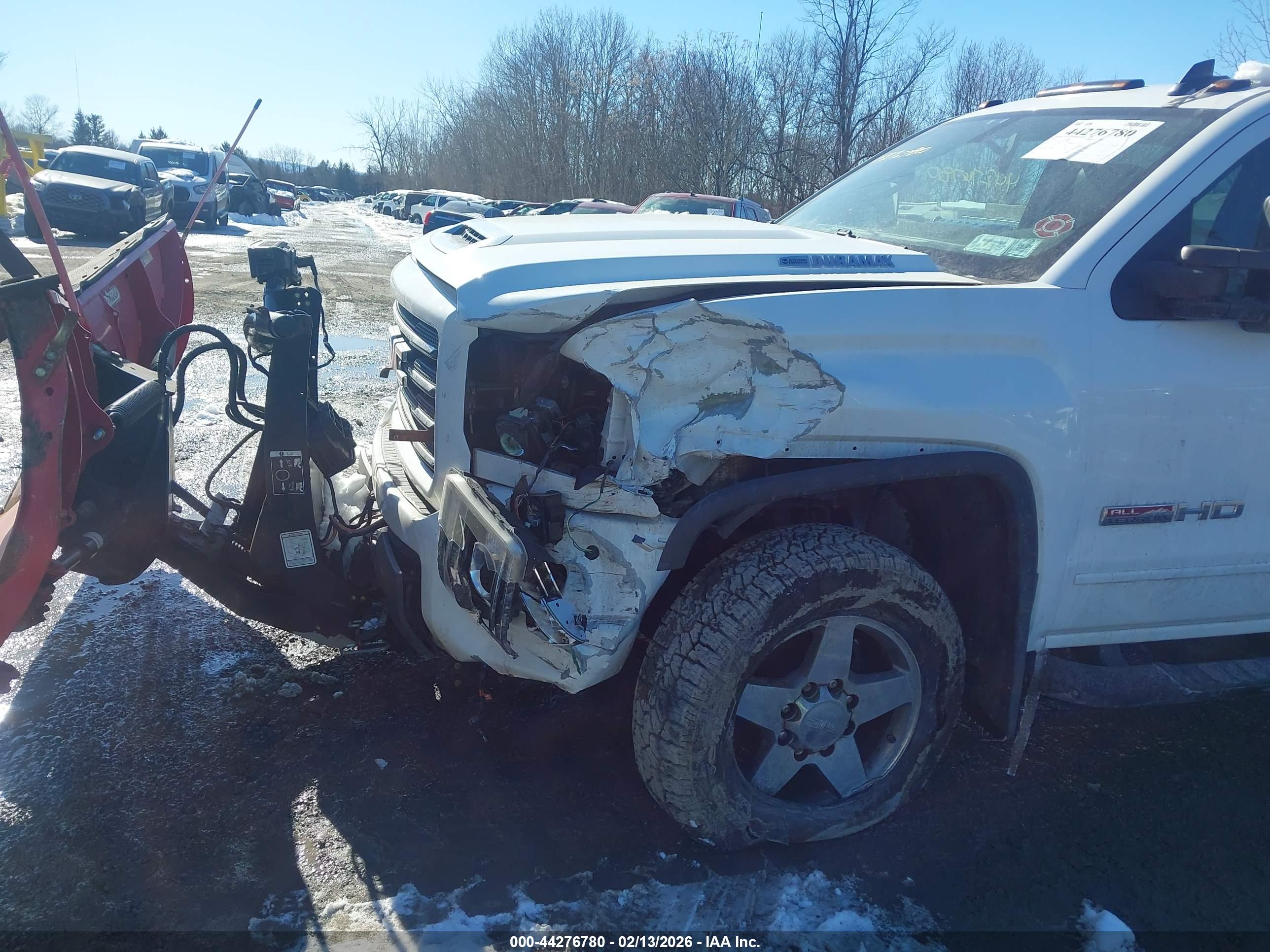 GMC SIERRA image 6