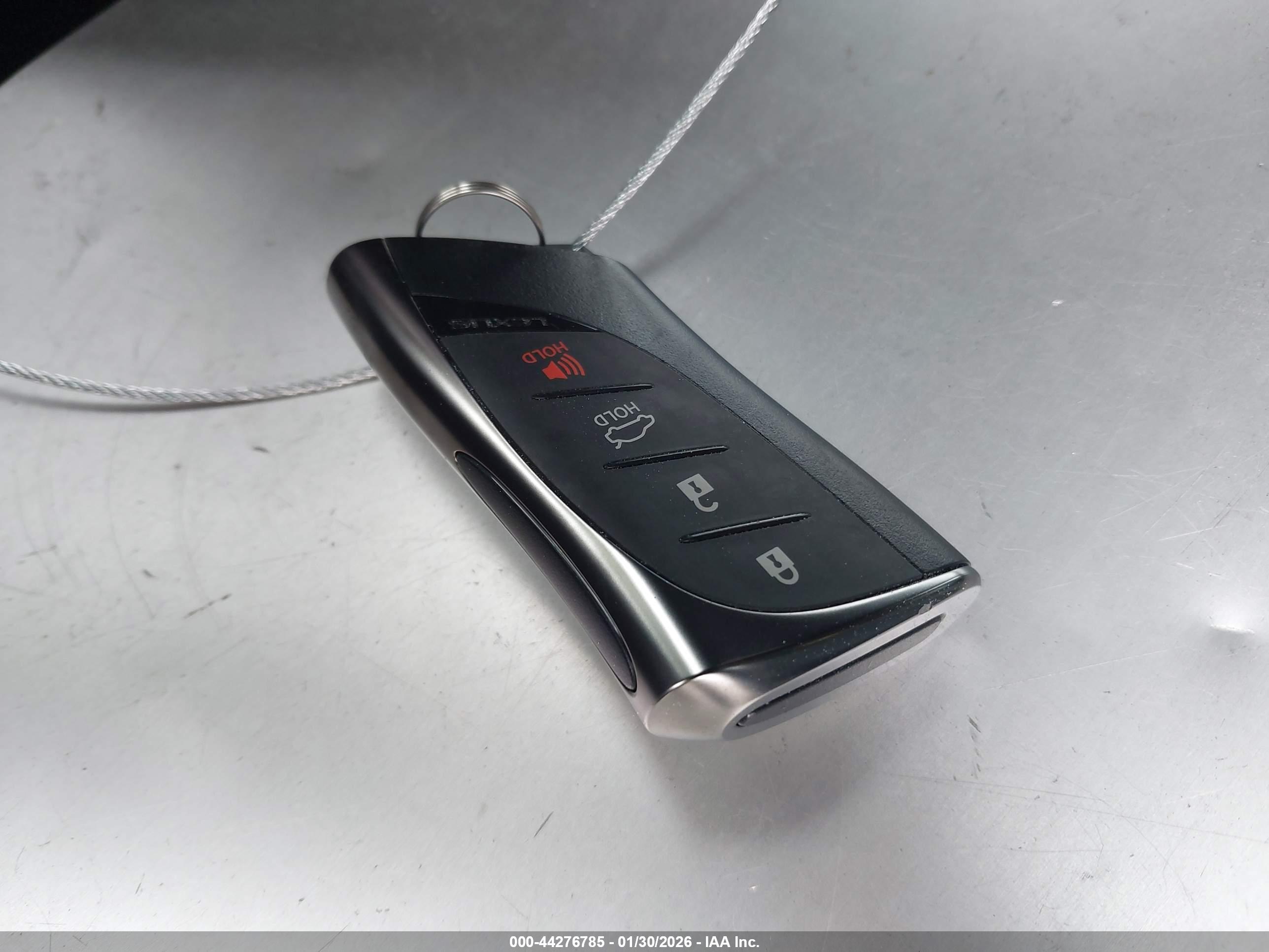 LEXUS ES image 11