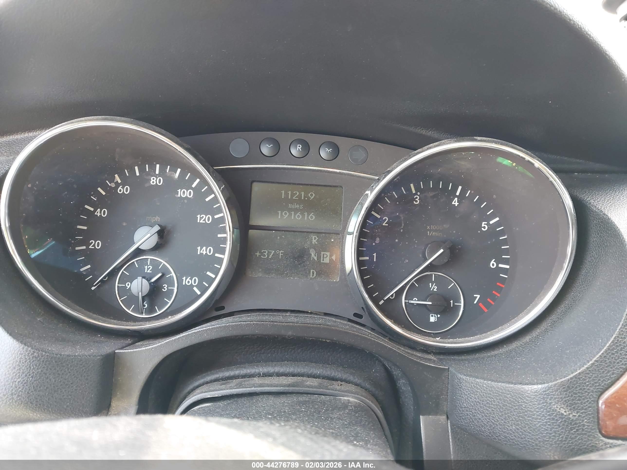 MERCEDES-BENZ R image 7