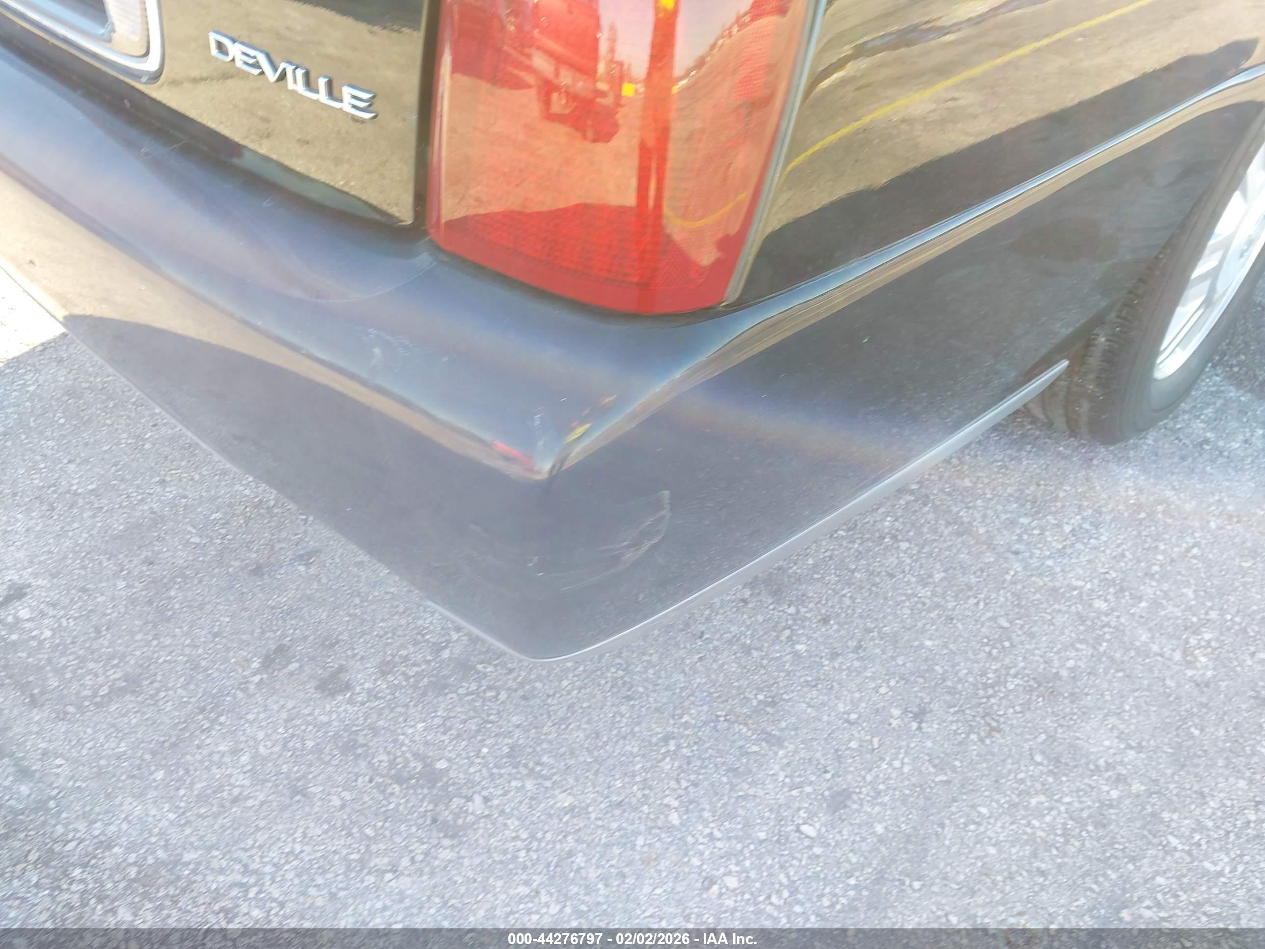 CADILLAC DEVILLE image 6