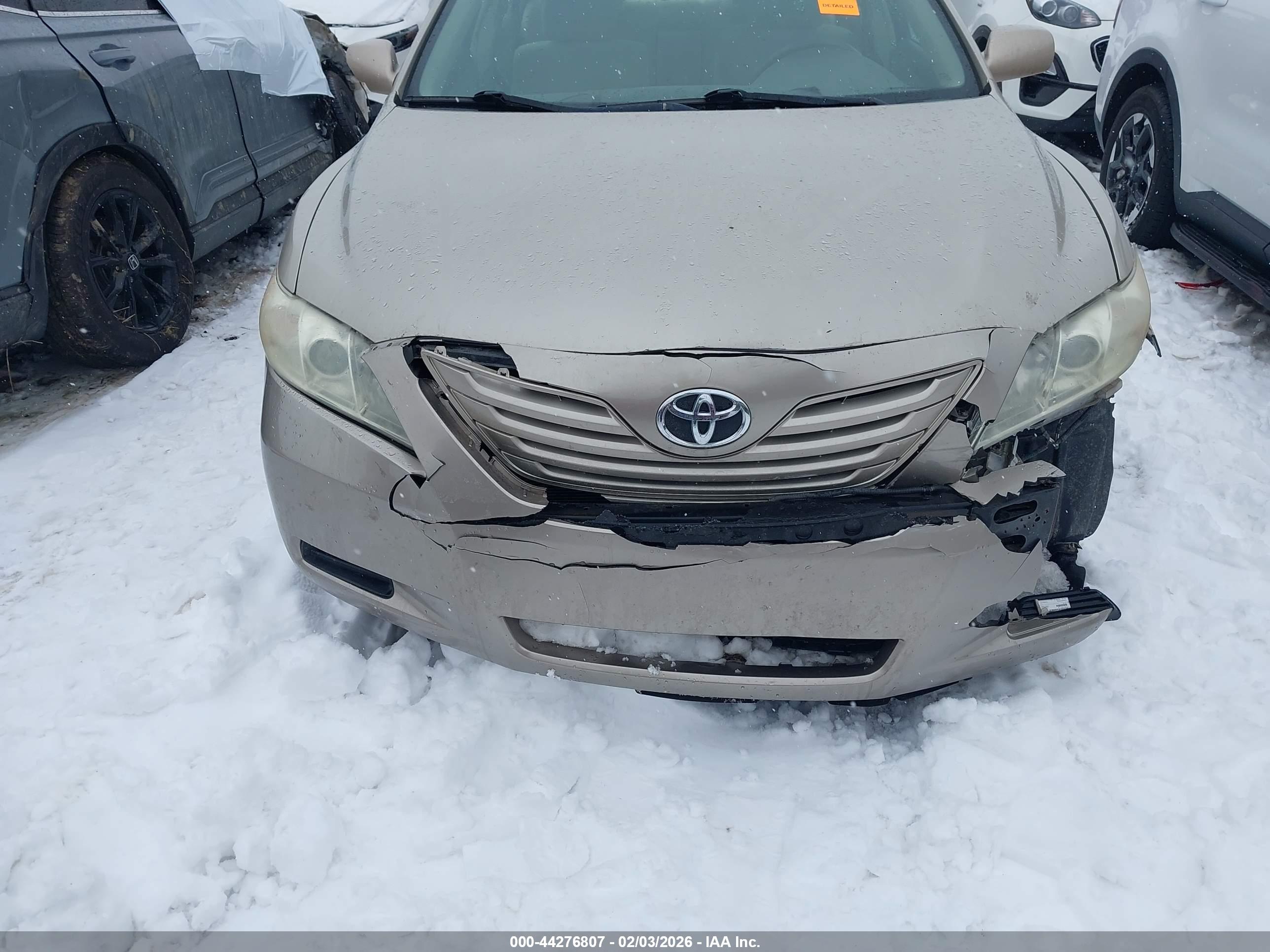 TOYOTA CAMRY image 6