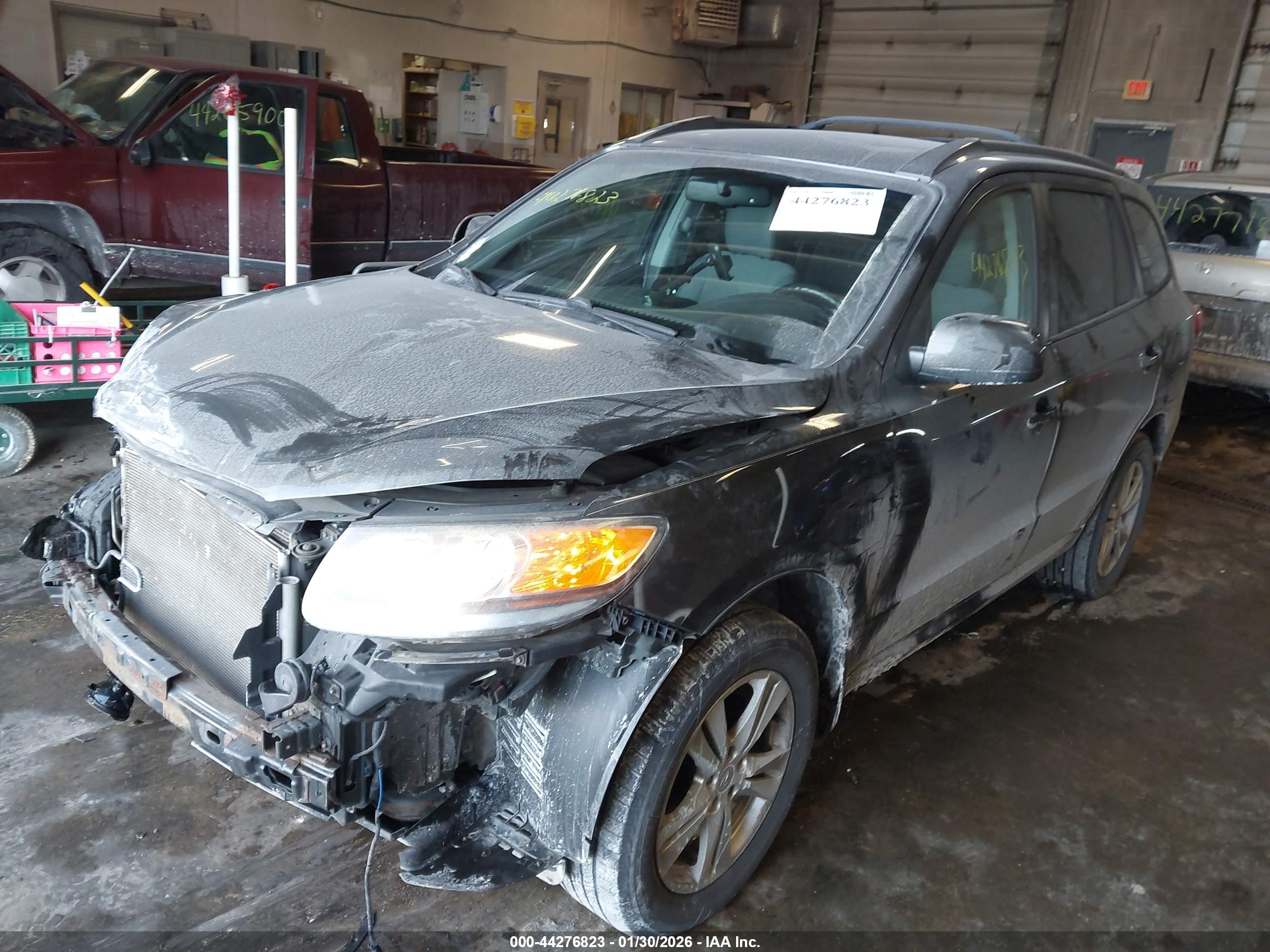 HYUNDAI SANTA image 2