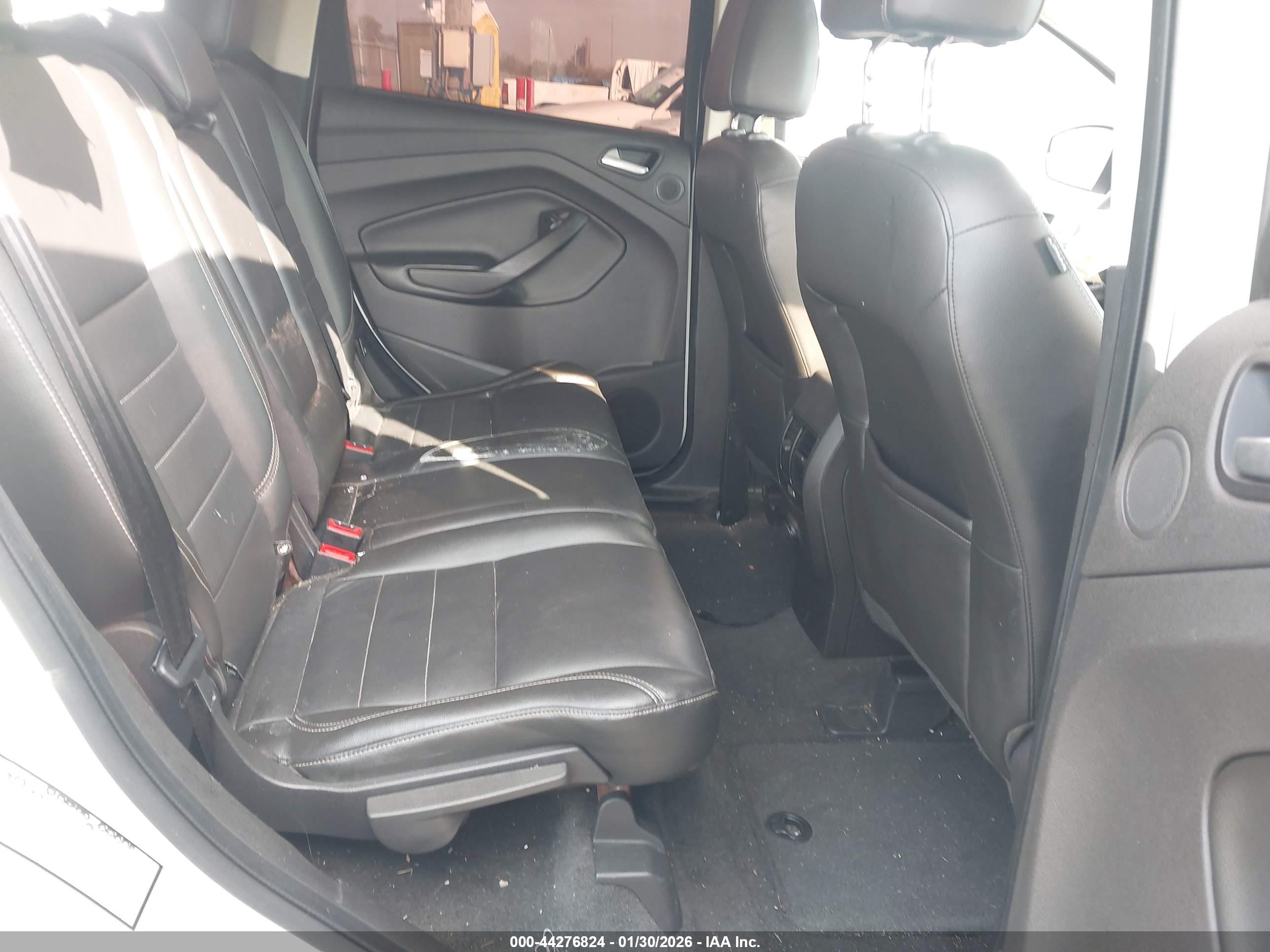 FORD ESCAPE image 8