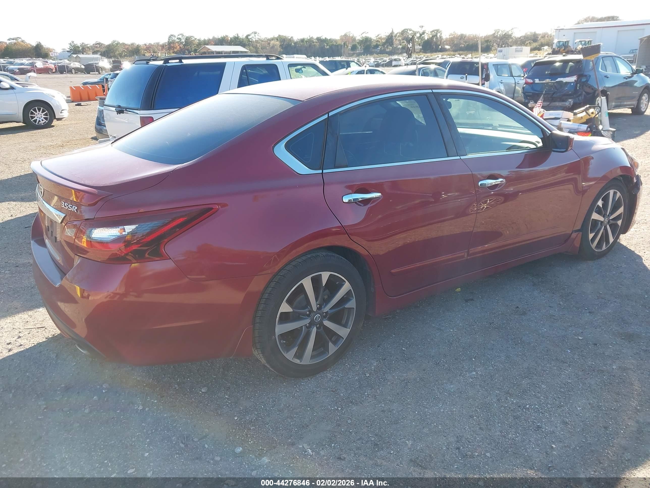 NISSAN ALTIMA image 4