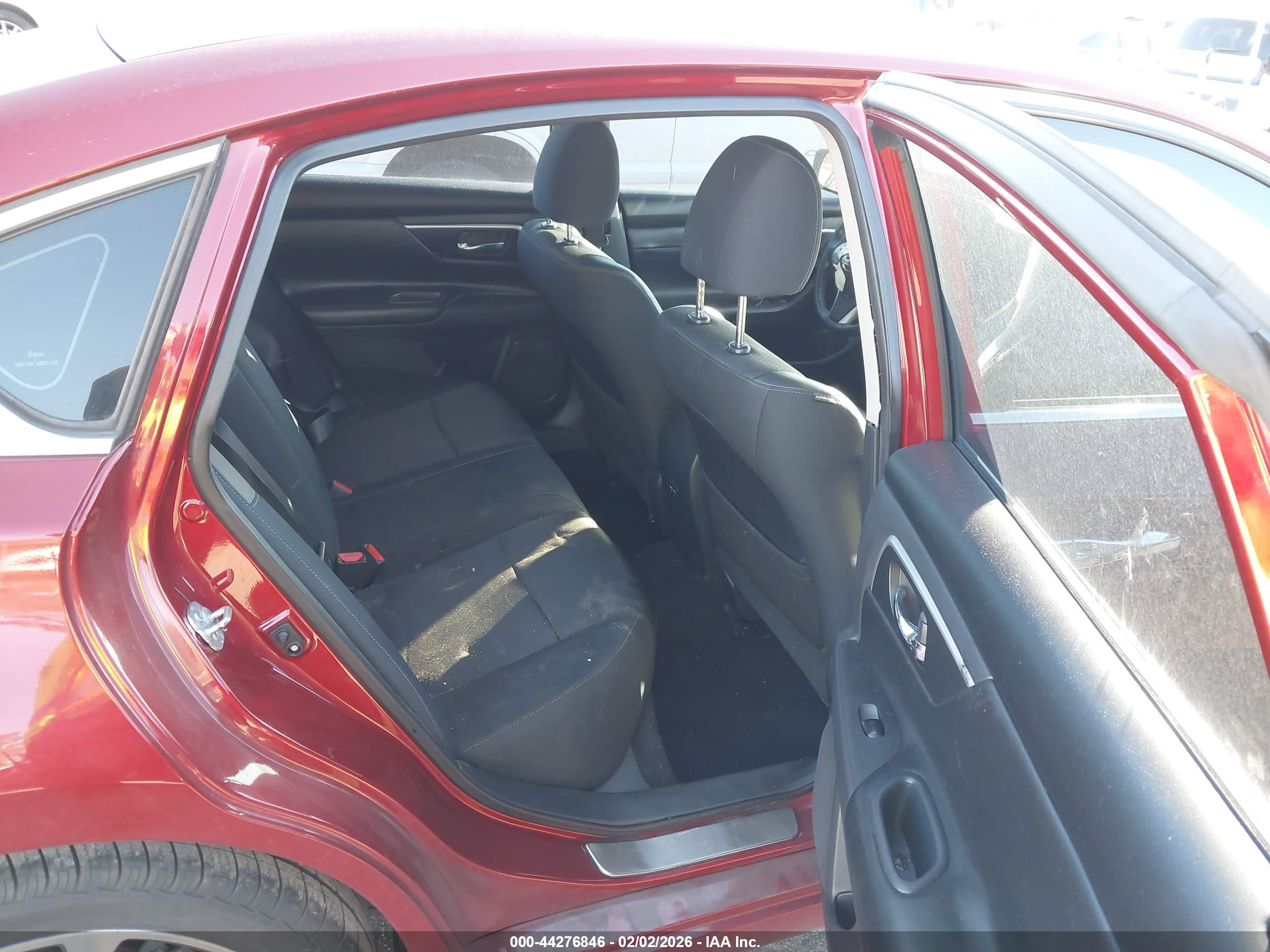 NISSAN ALTIMA image 8