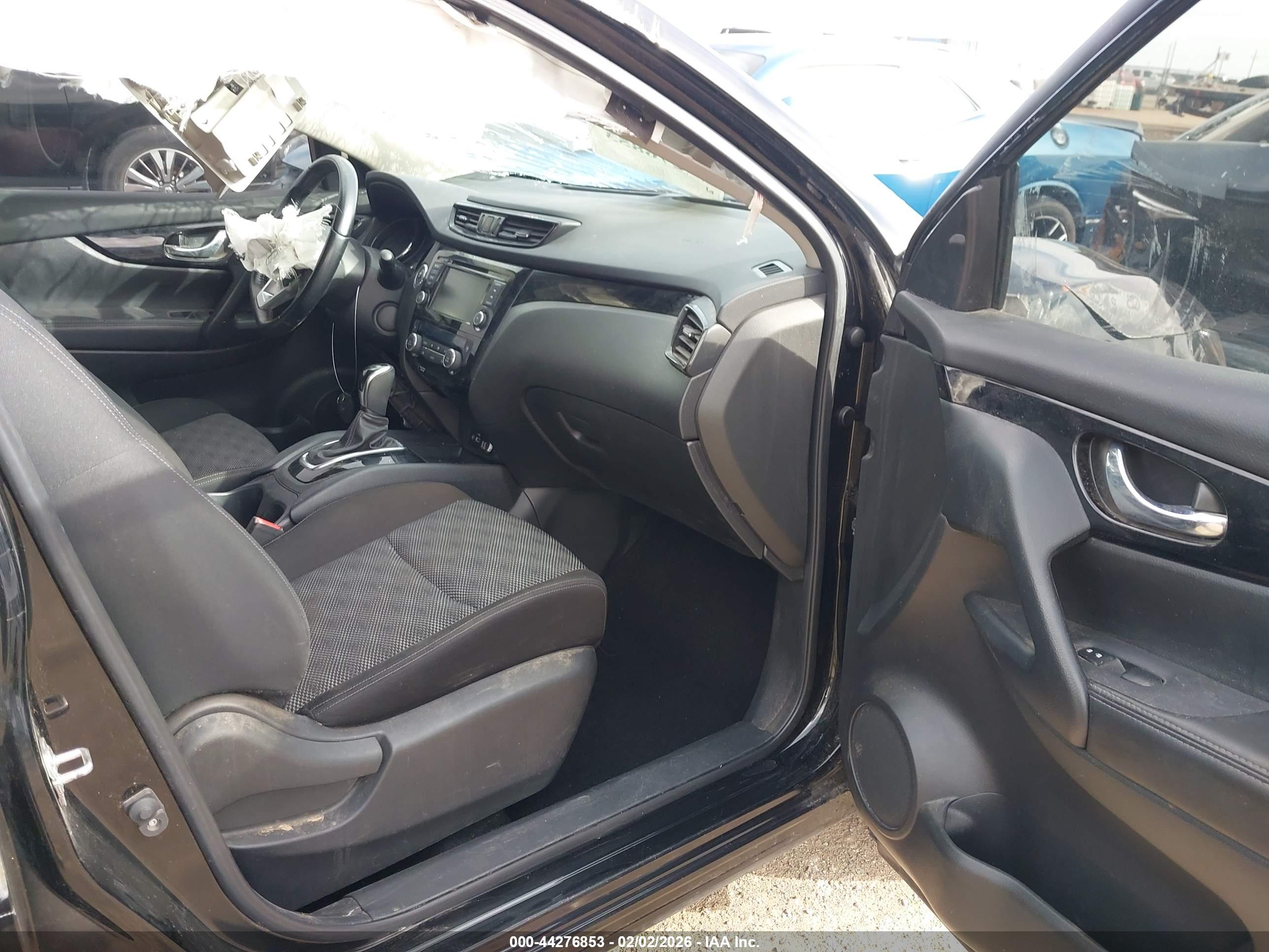 NISSAN ROGUE image 5