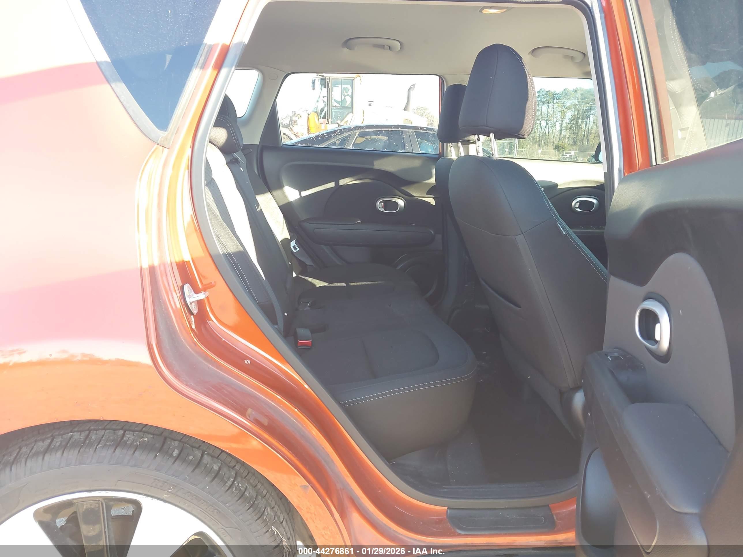 KIA SOUL image 8