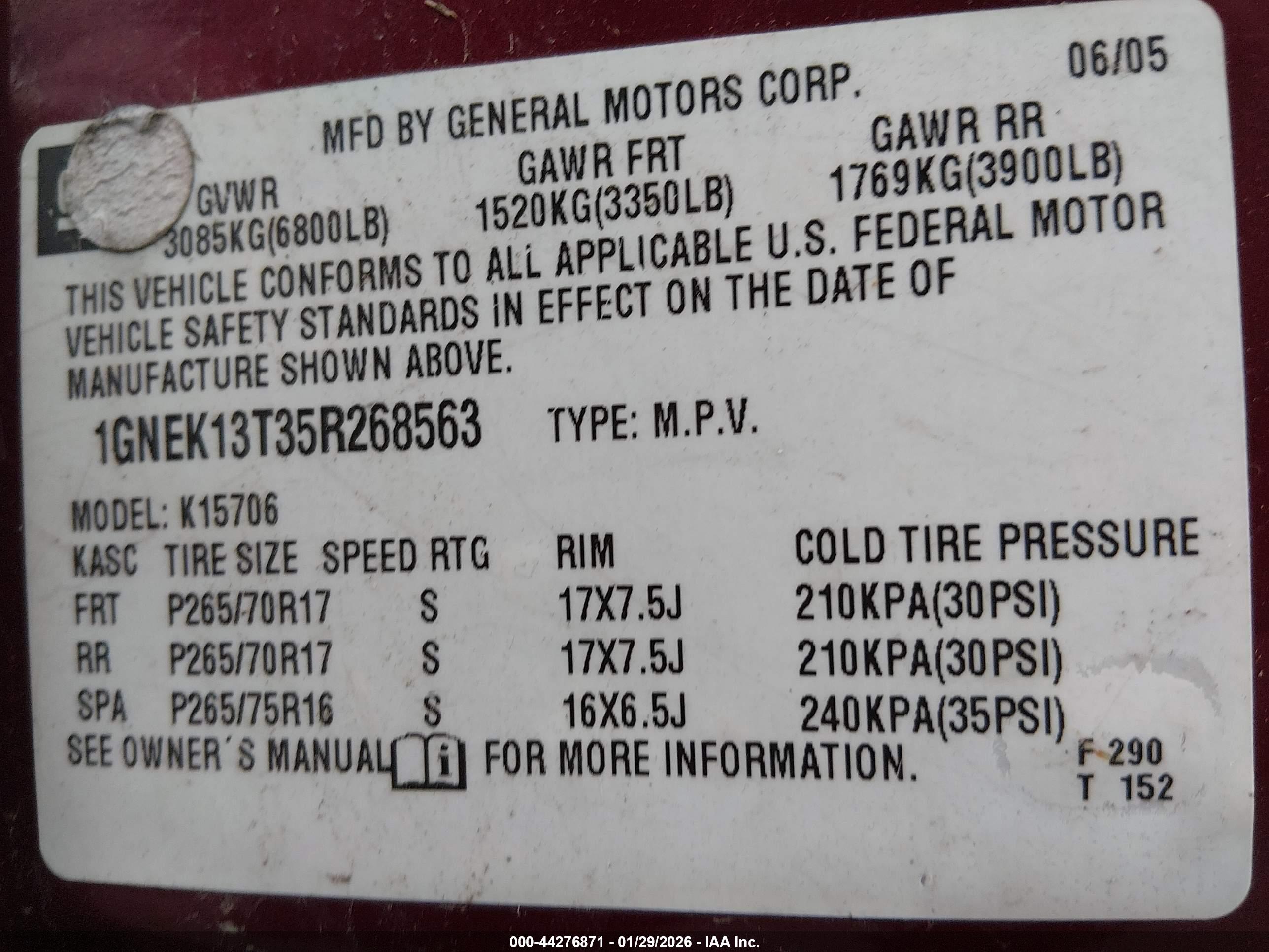 CHEVROLET TAHOE image 9