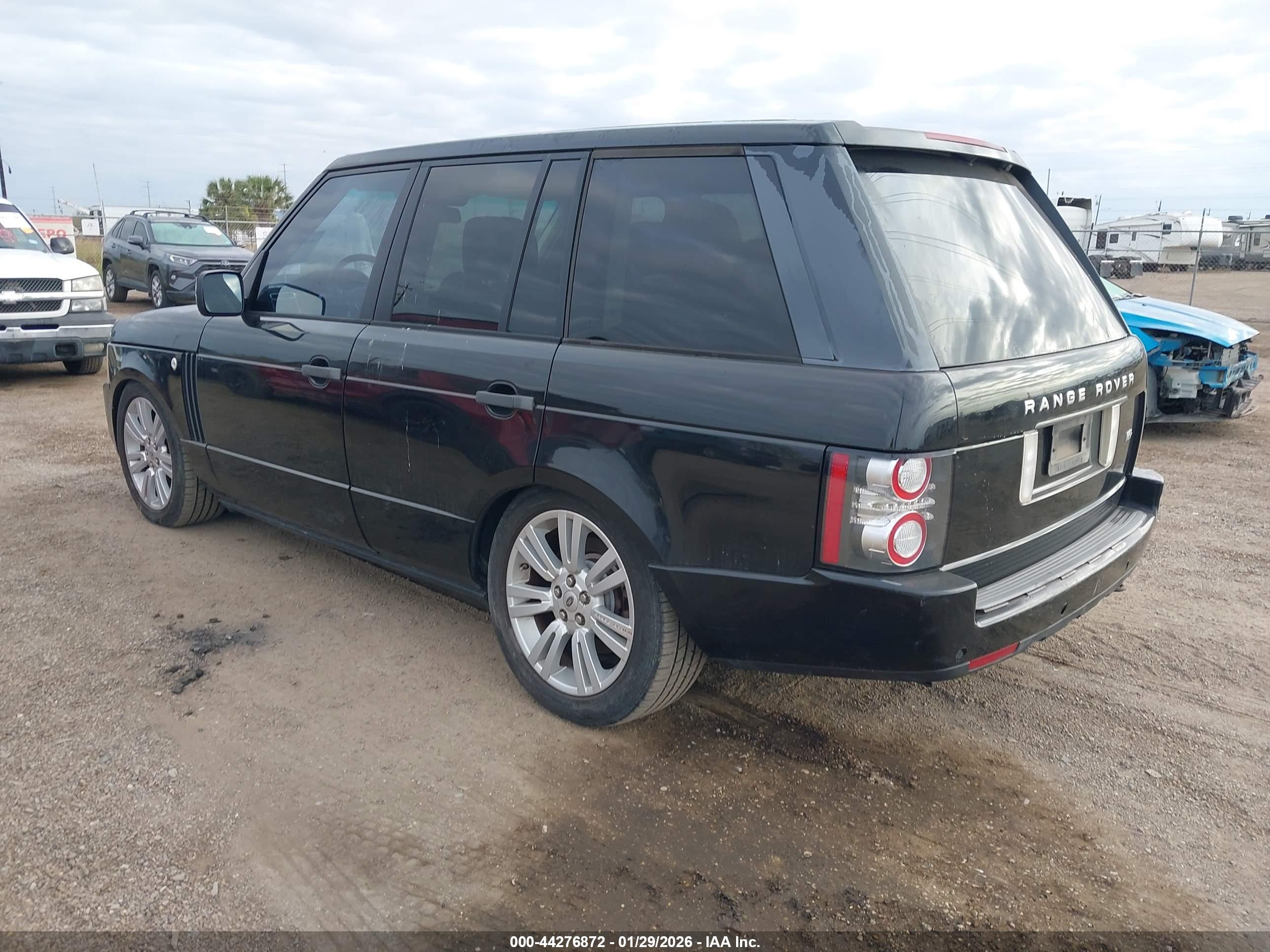 LAND ROVER image 3