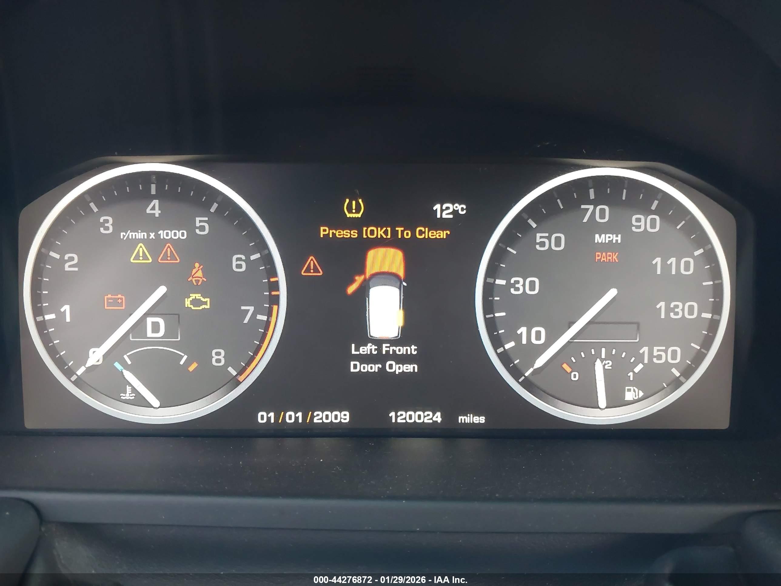 LAND ROVER image 7