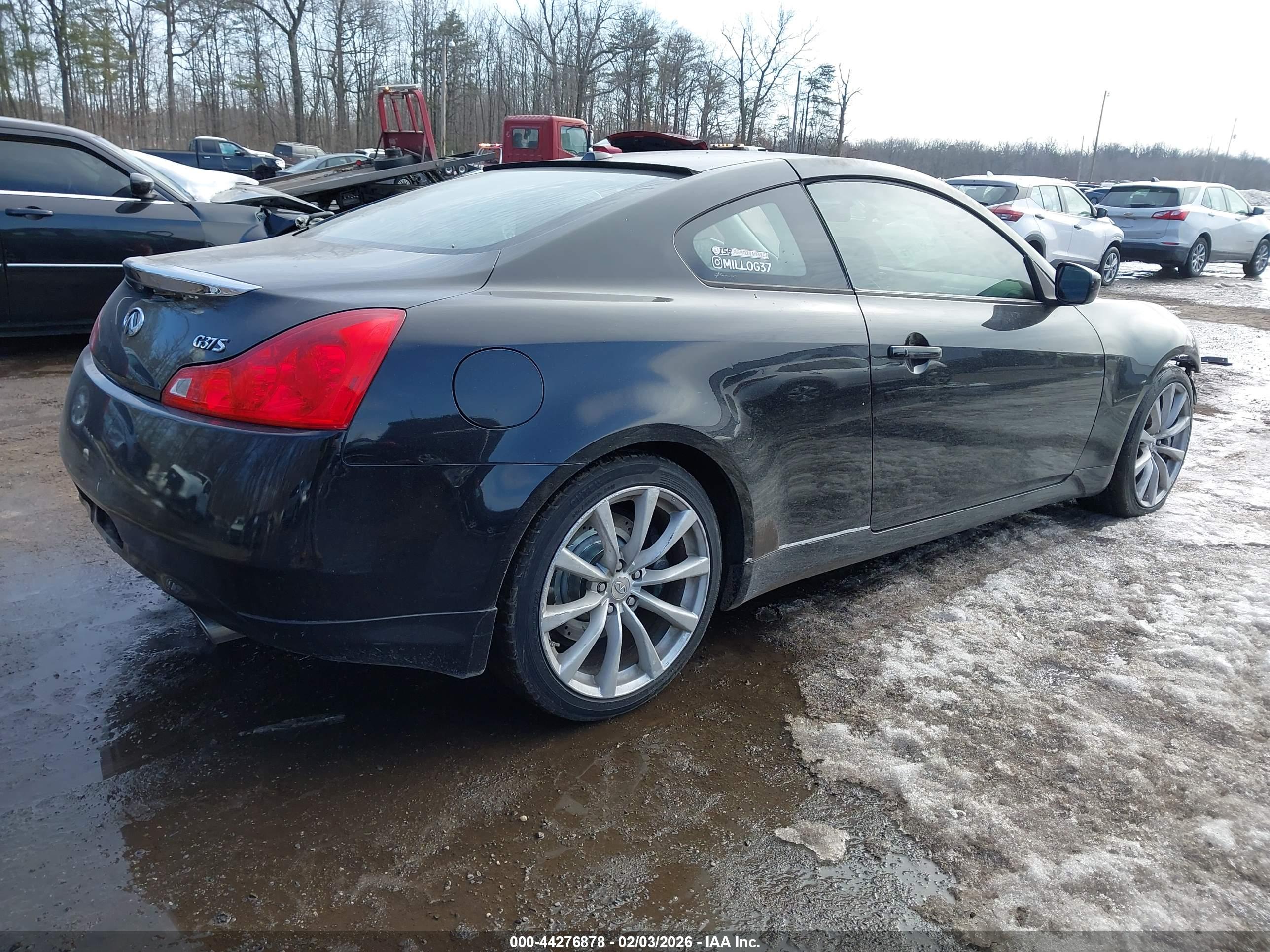 INFINITI G37 image 4