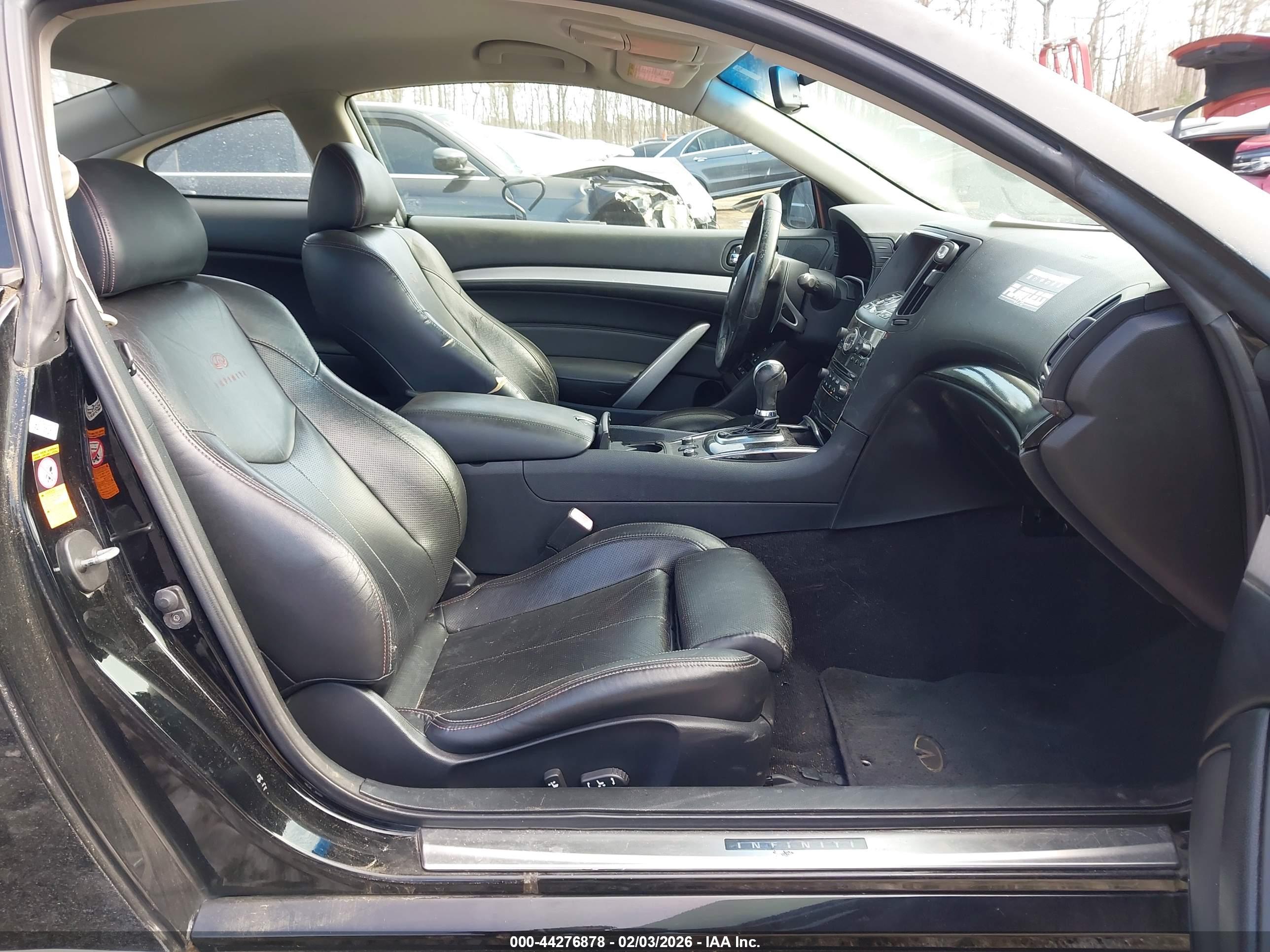 INFINITI G37 image 5