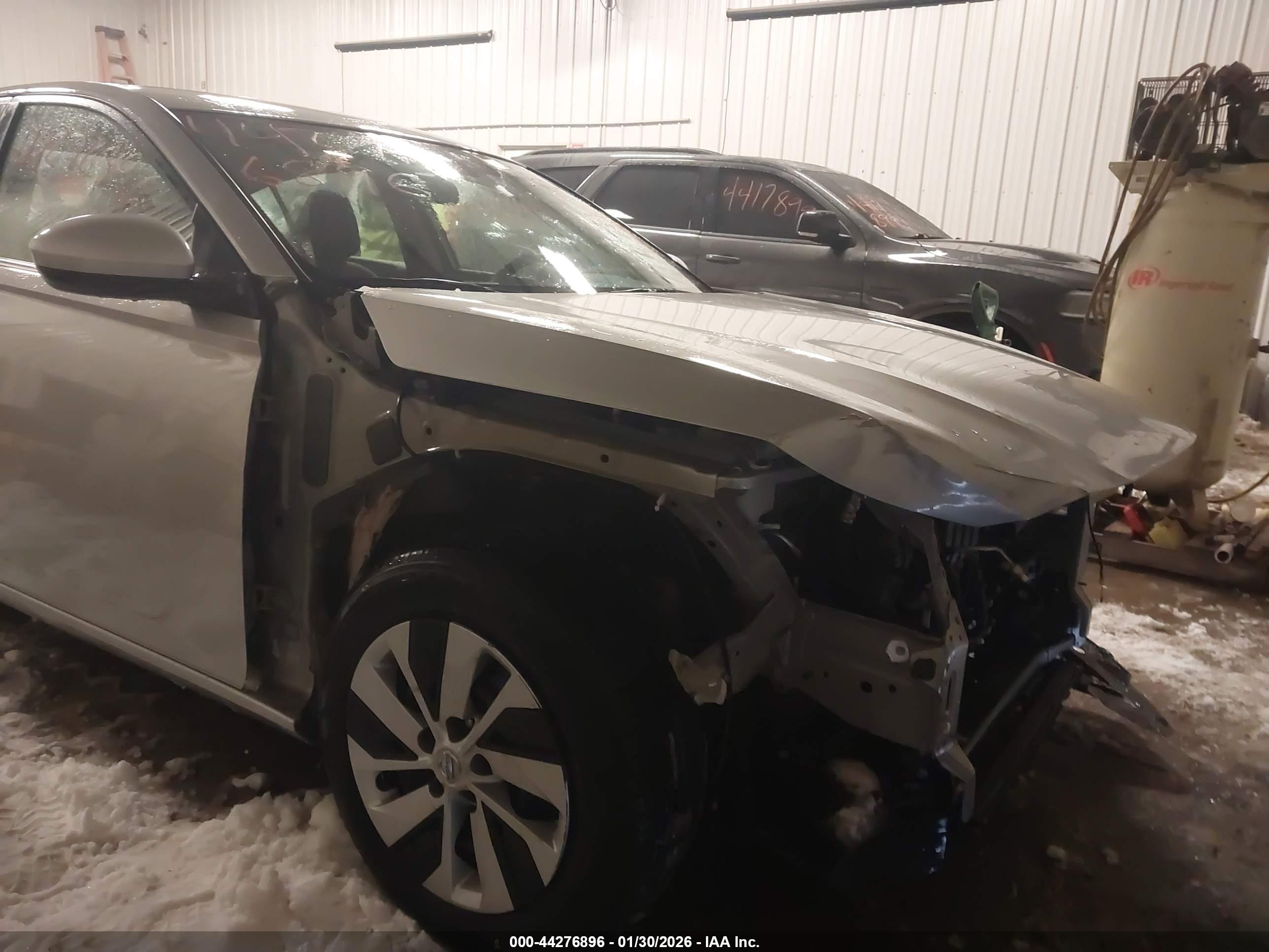 NISSAN ALTIMA image 6
