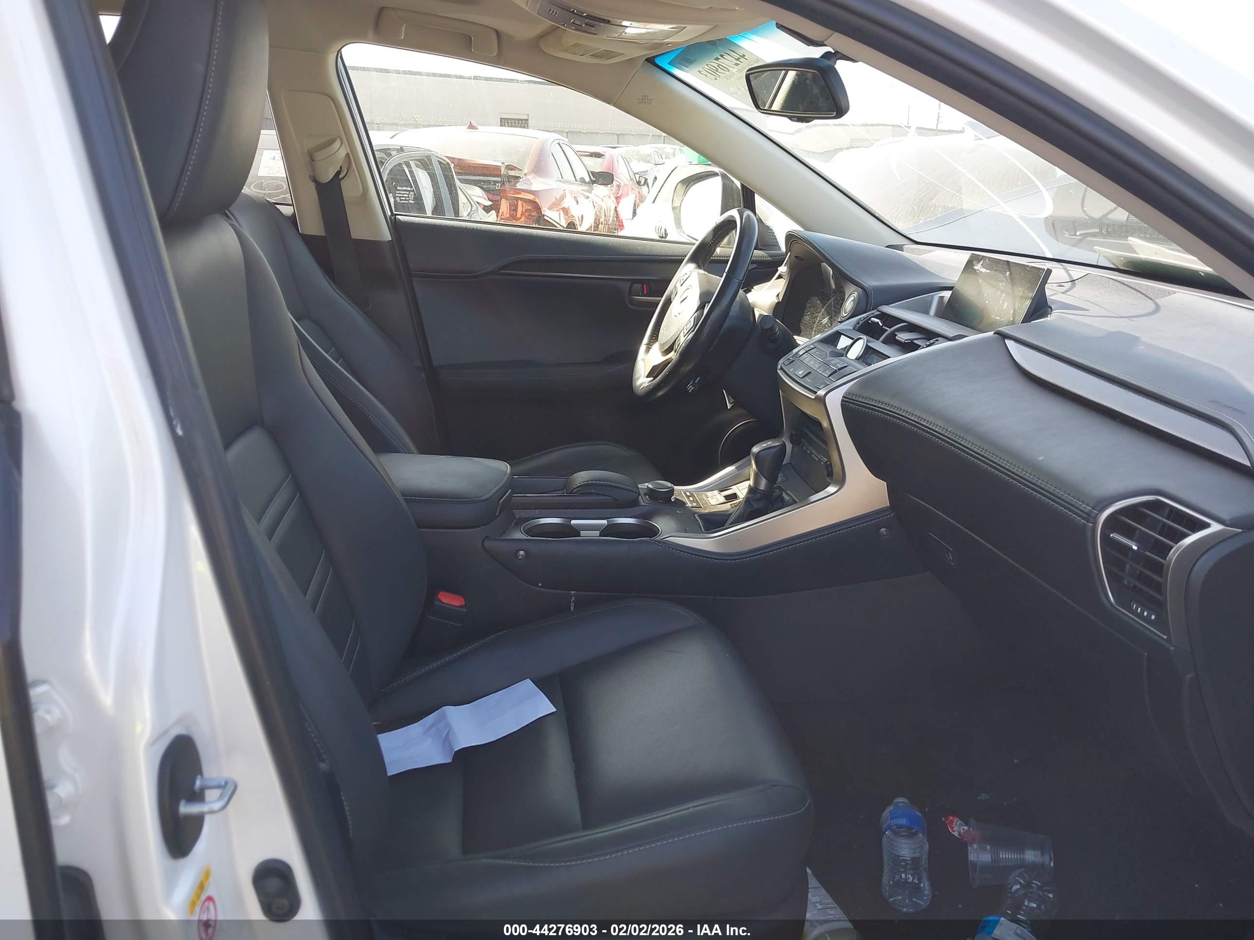 LEXUS NX image 5