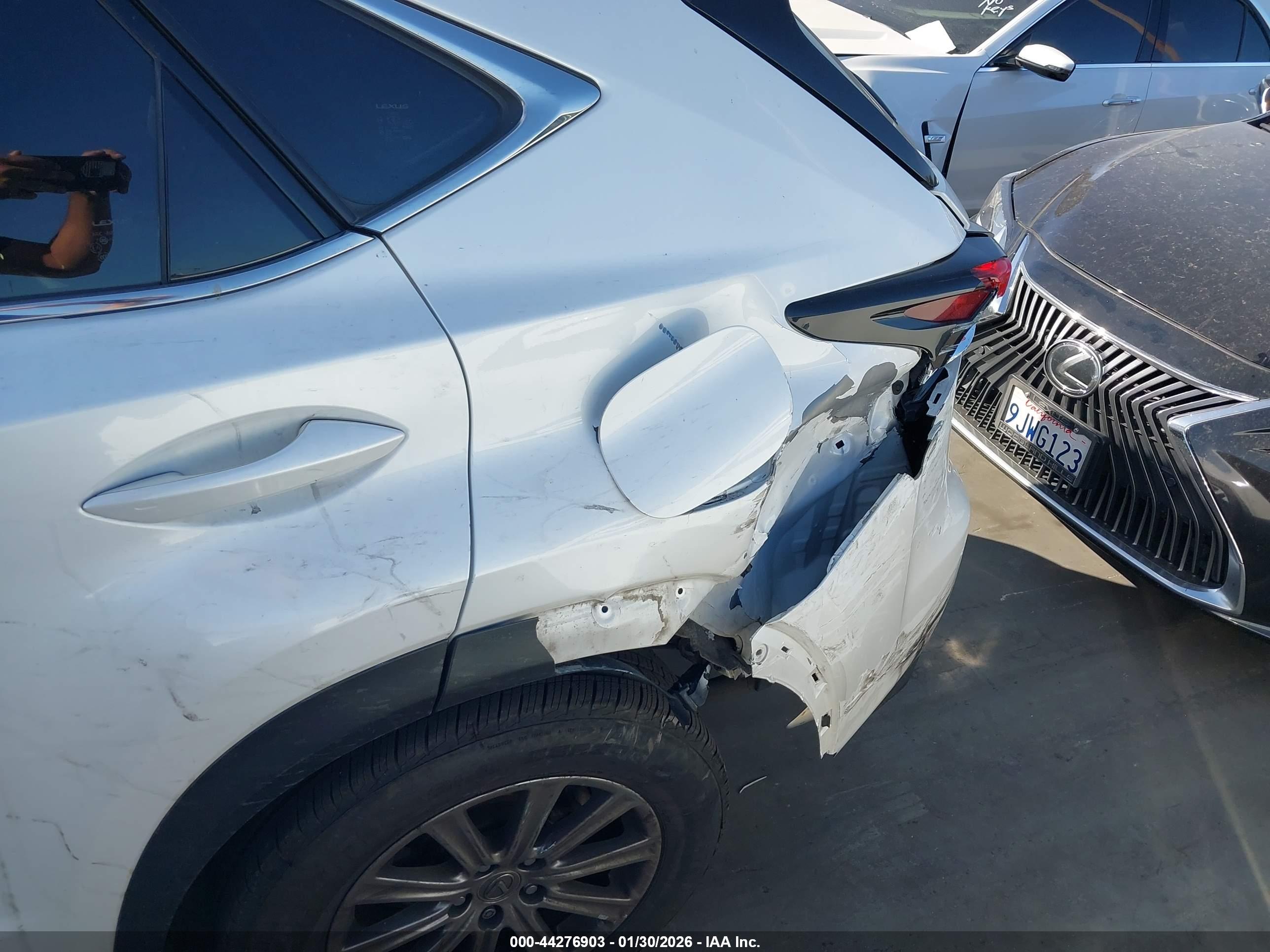LEXUS NX image 6