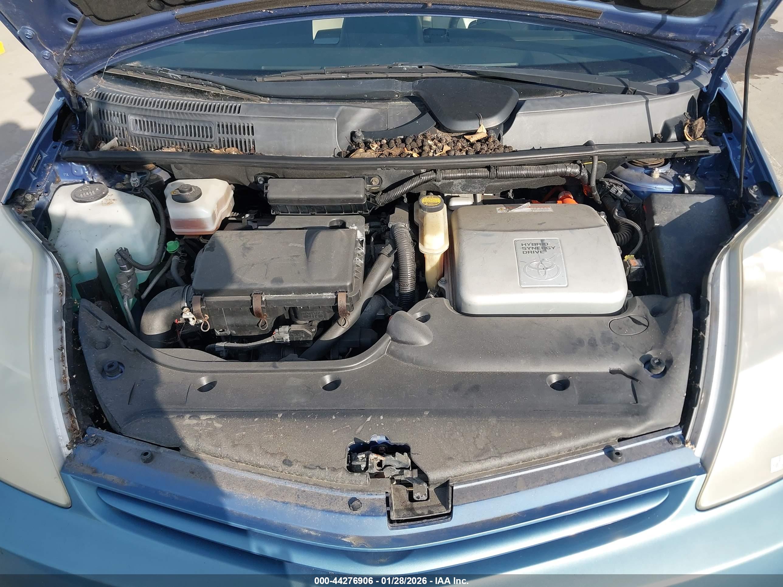 TOYOTA PRIUS image 10