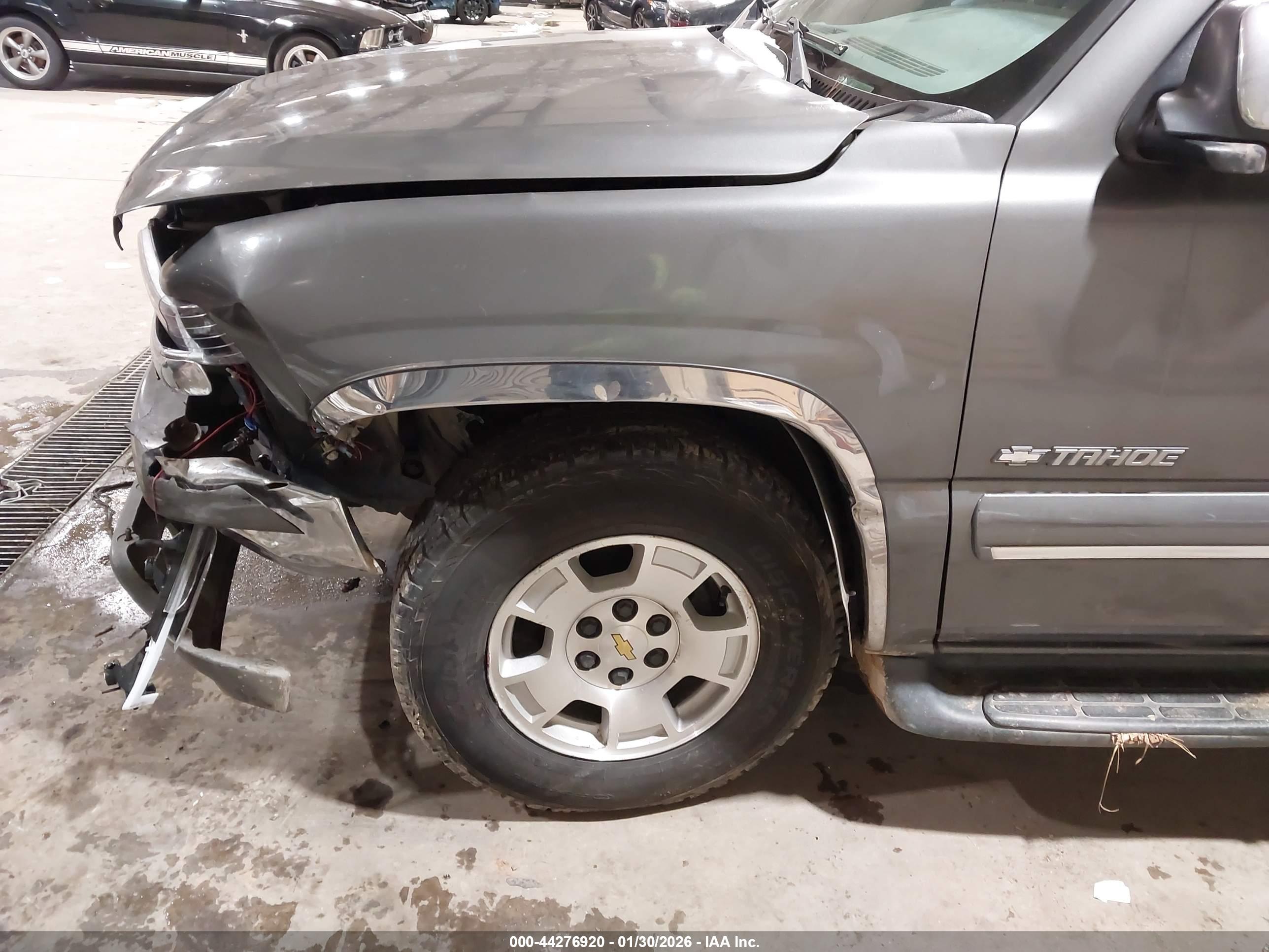 CHEVROLET TAHOE image 6