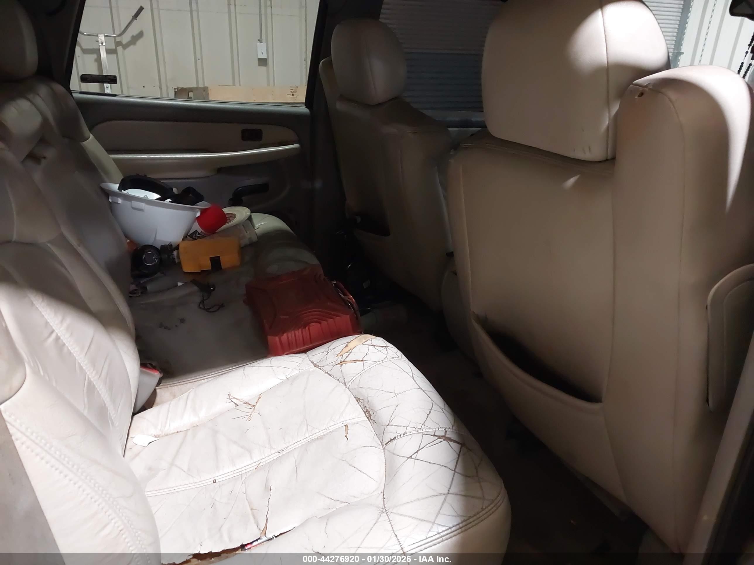 CHEVROLET TAHOE image 8