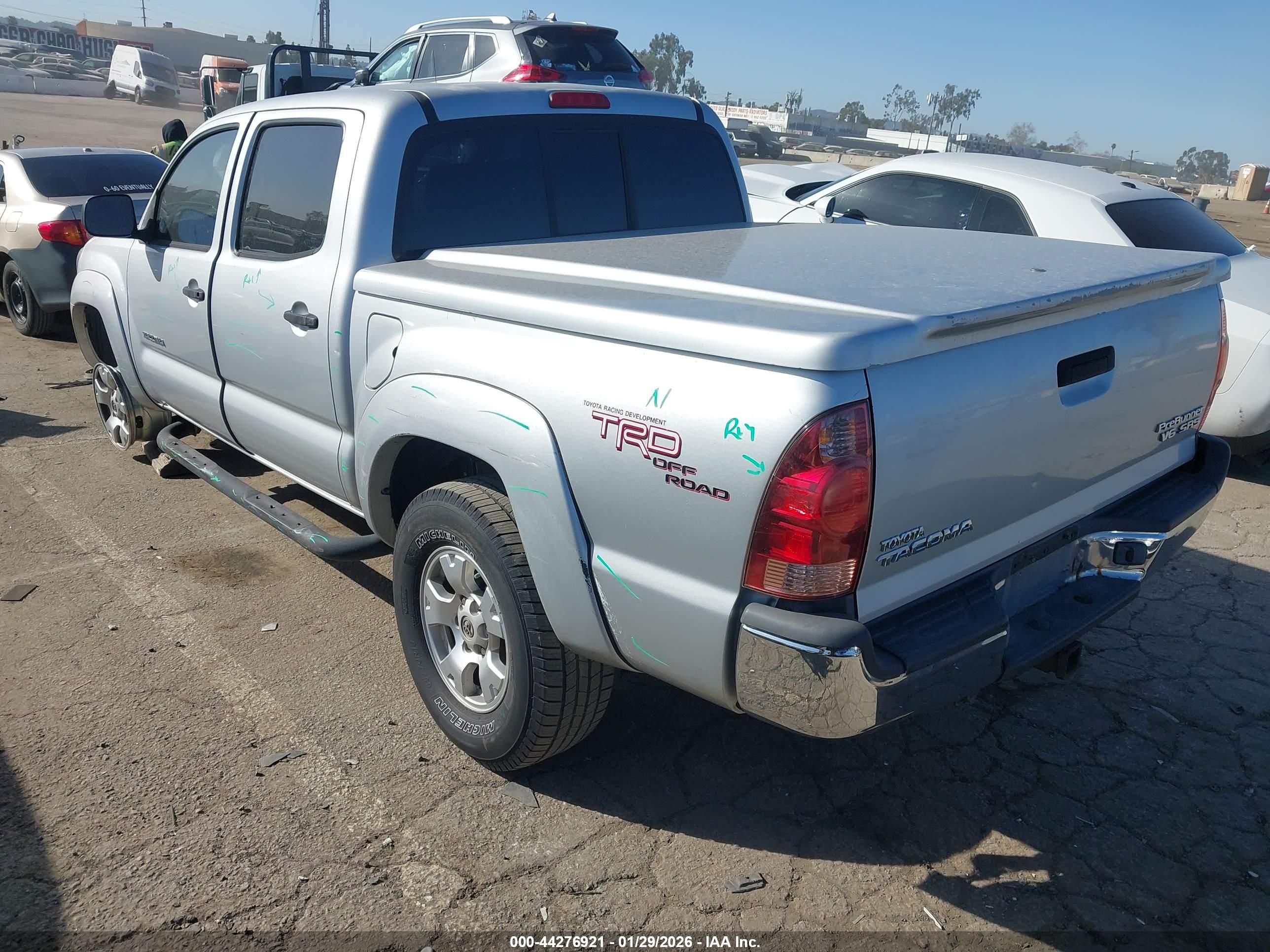 TOYOTA TACOMA image 3