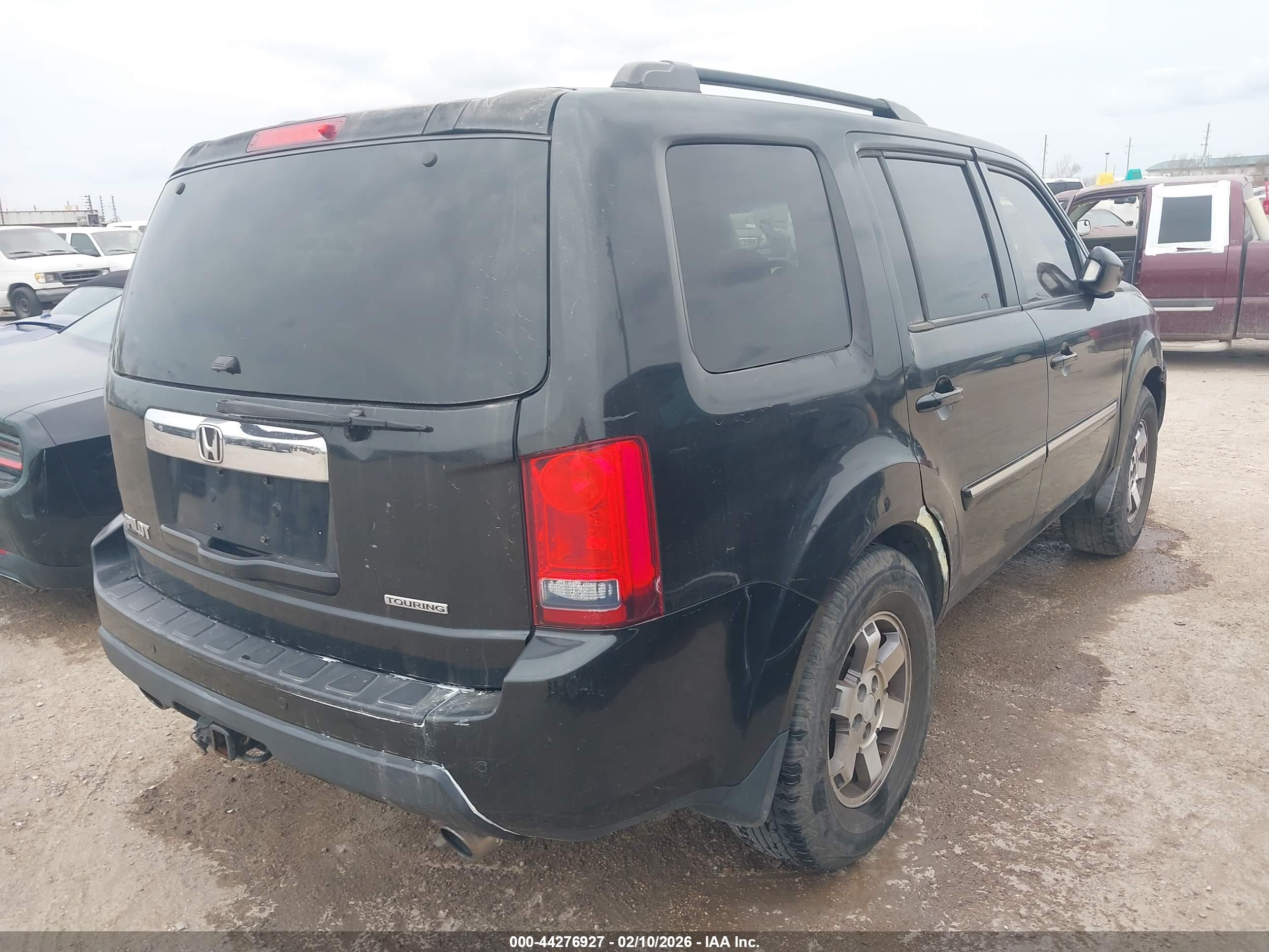 HONDA PILOT image 4
