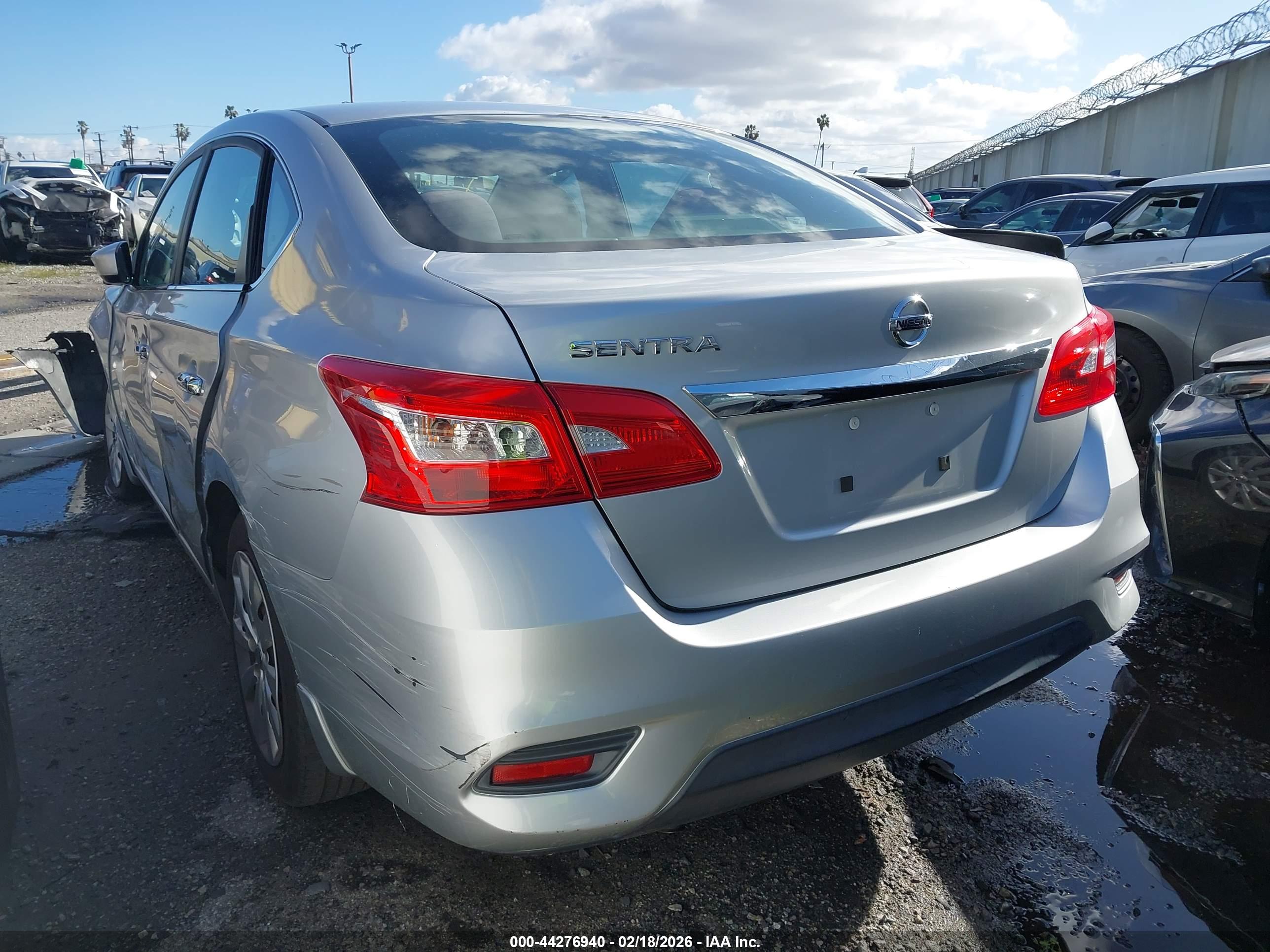 NISSAN SENTRA image 3