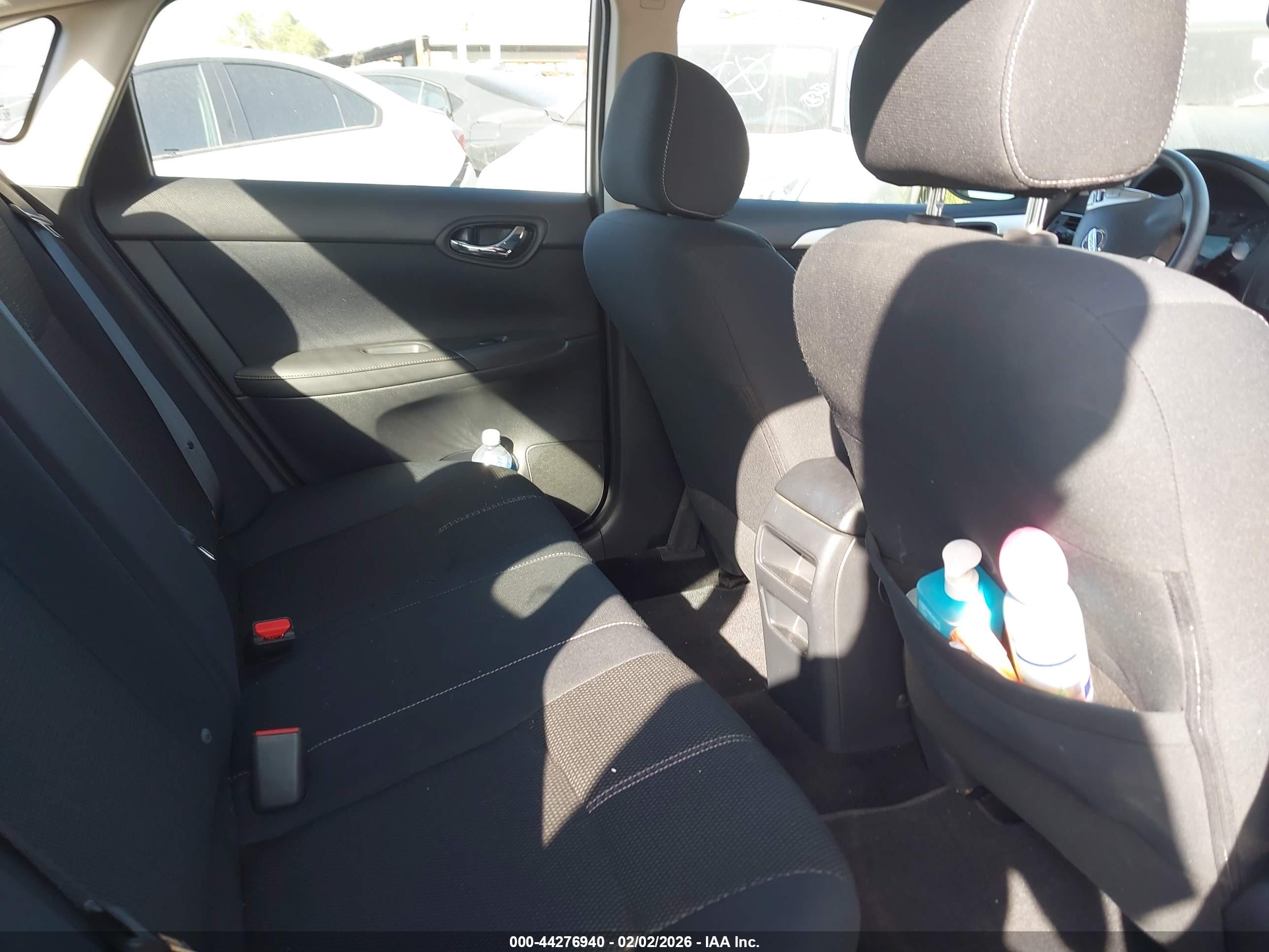 NISSAN SENTRA image 8