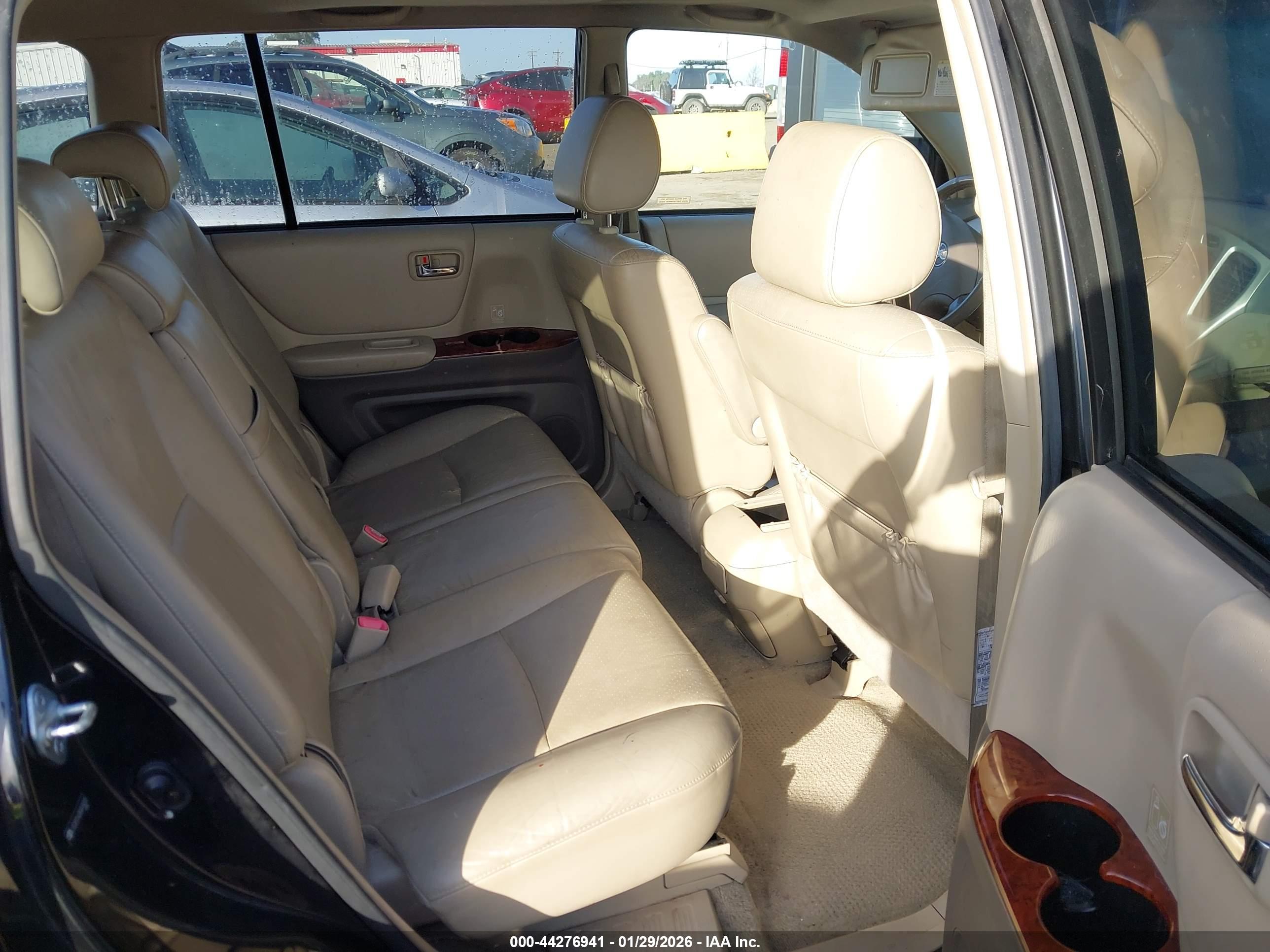 TOYOTA HIGHLANDER image 8