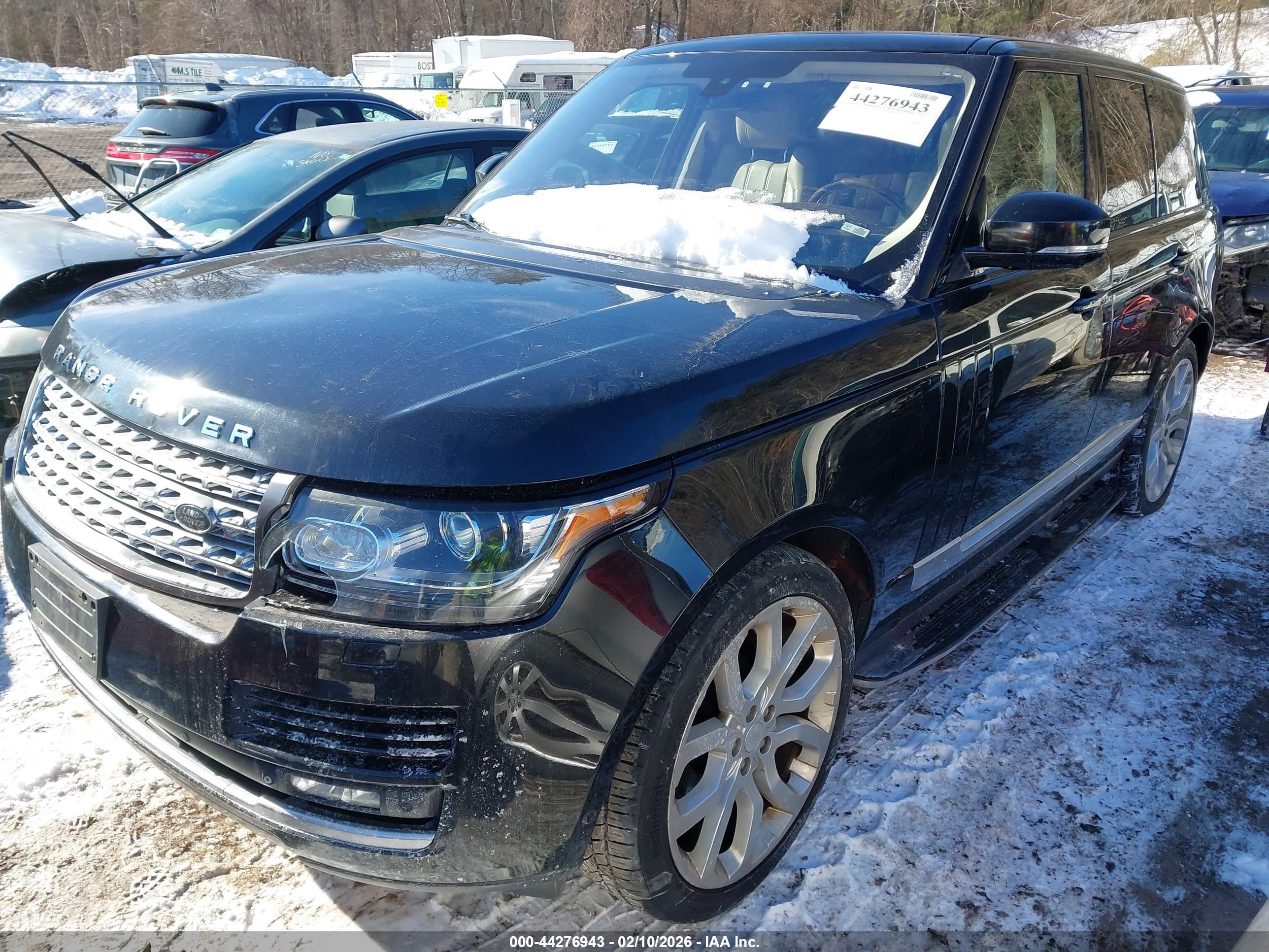LAND ROVER image 2