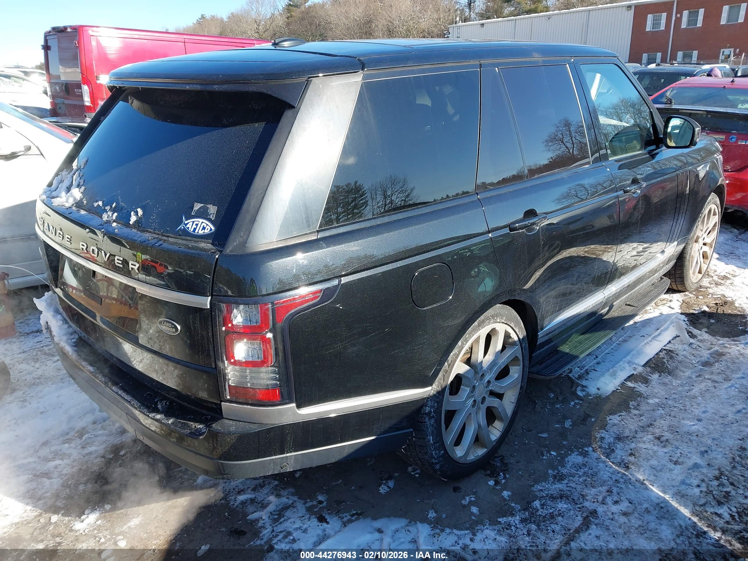 LAND ROVER image 4