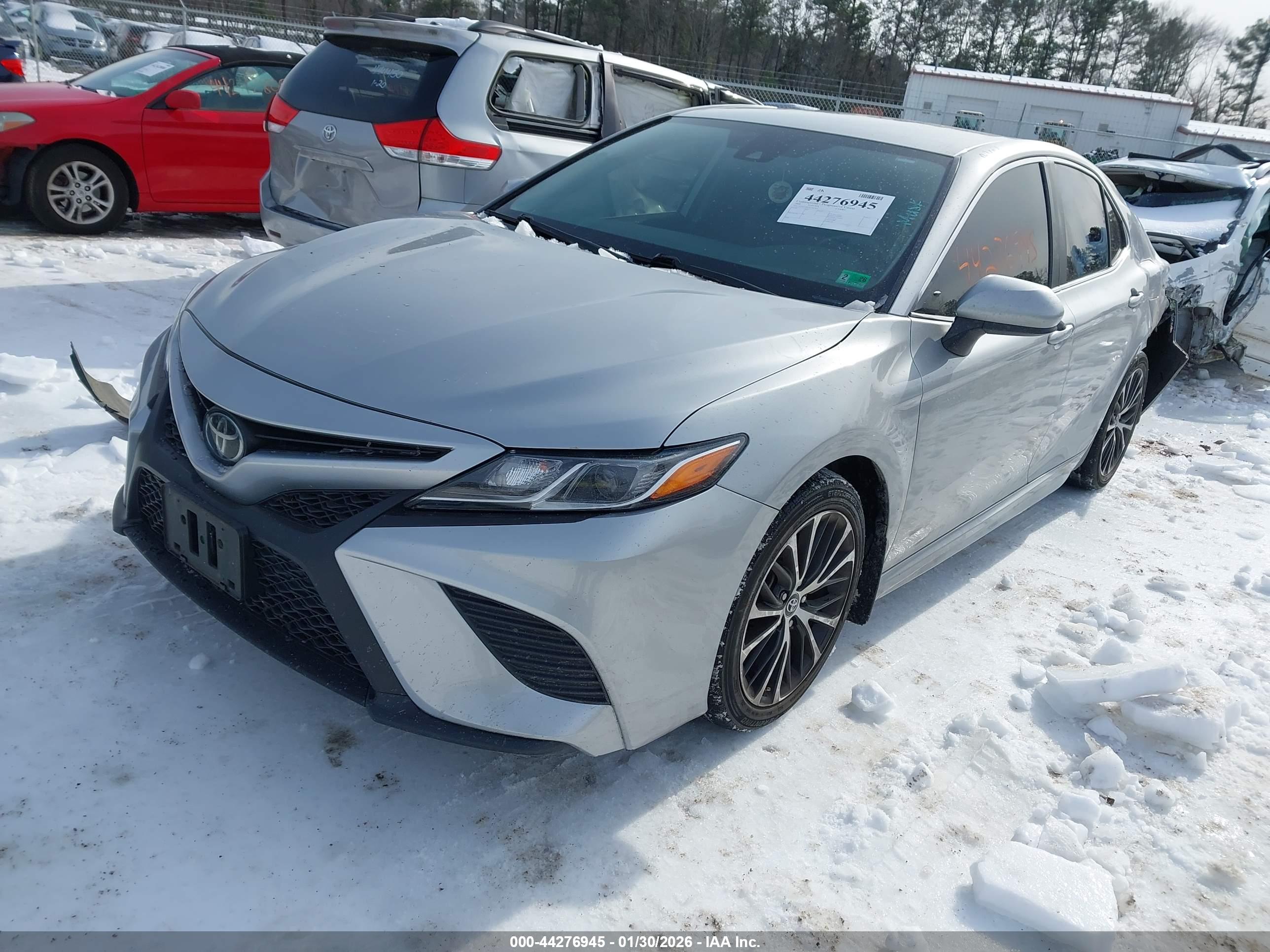 TOYOTA CAMRY image 2