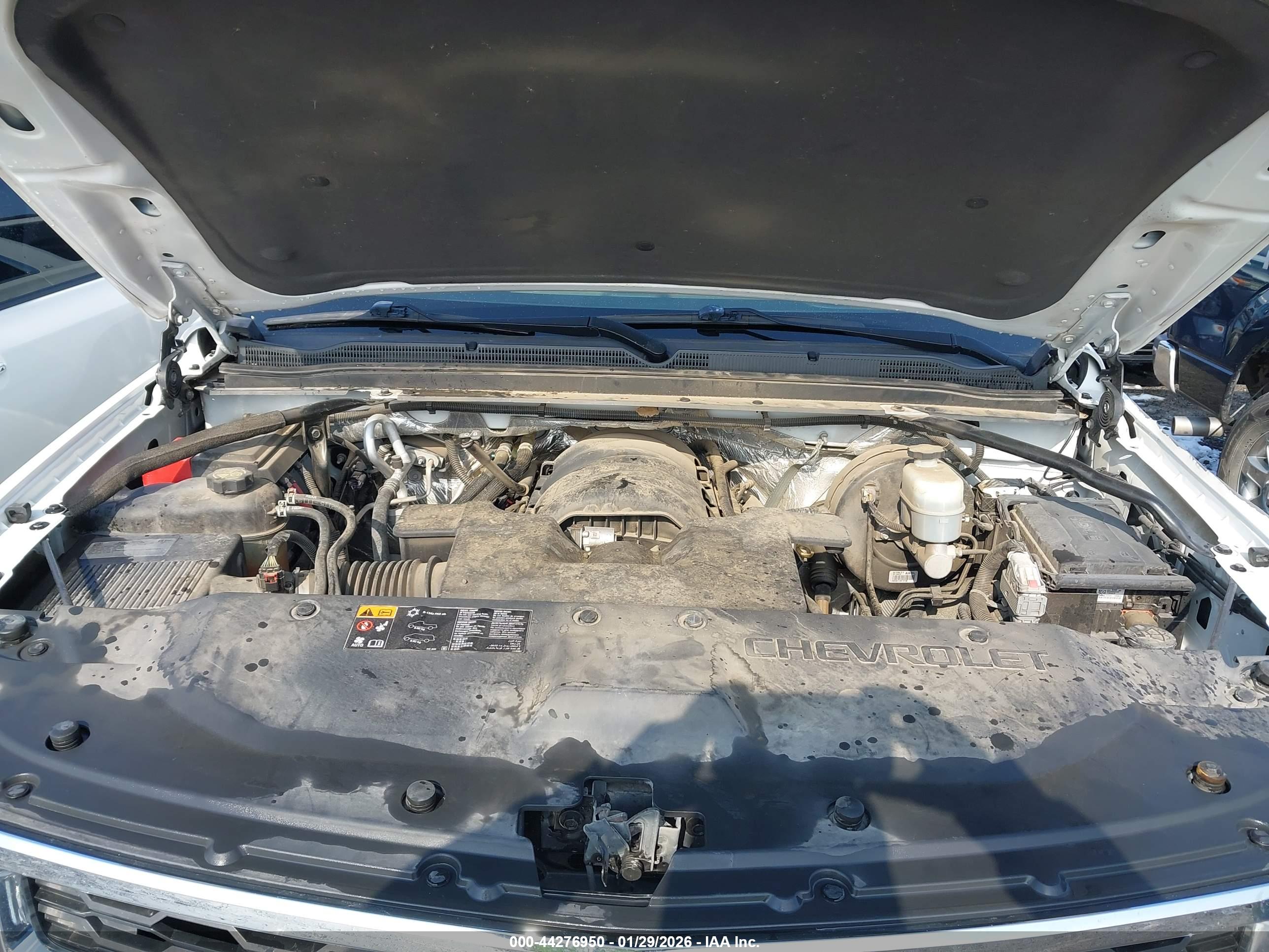 CHEVROLET TAHOE image 10