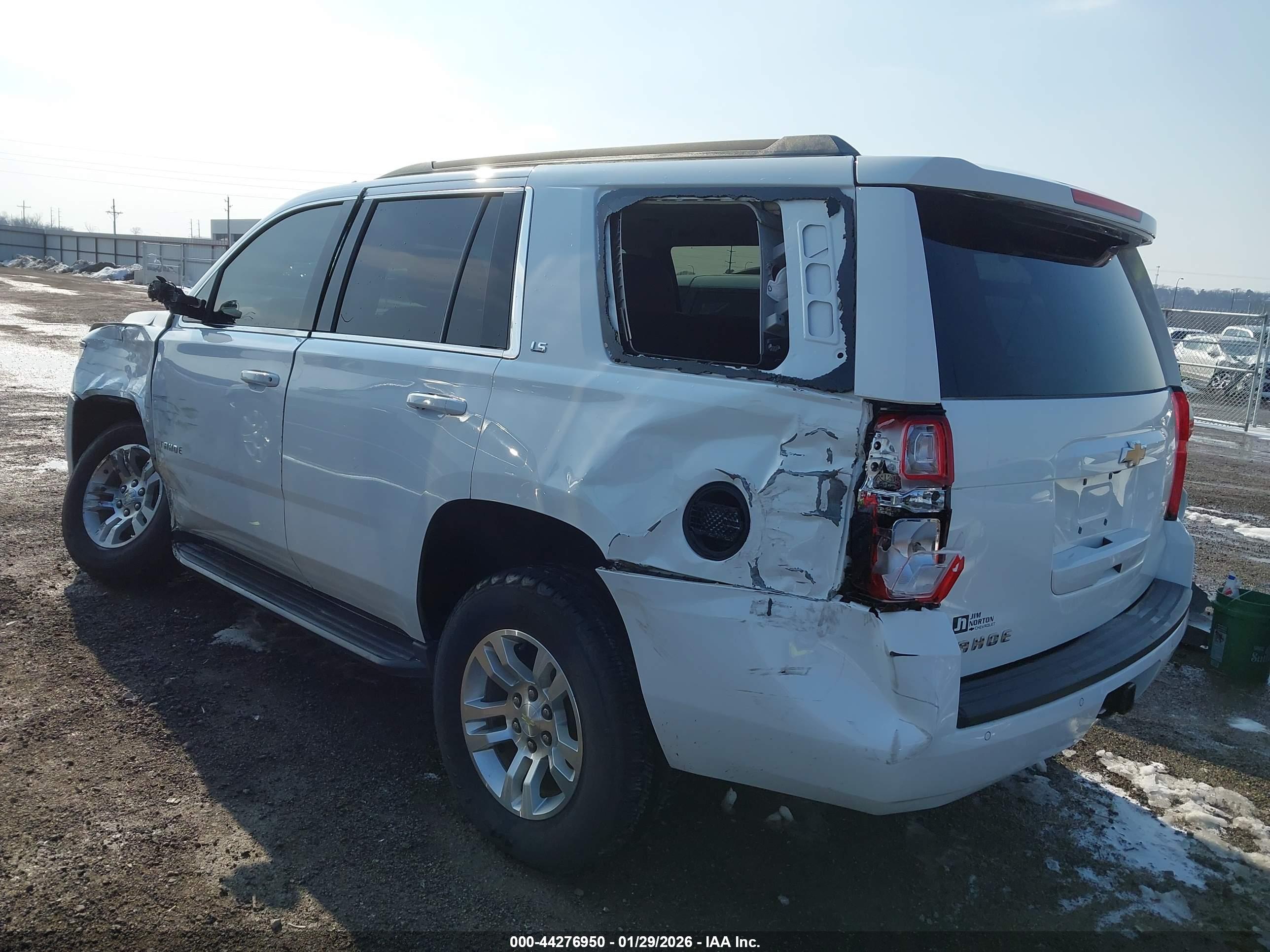 CHEVROLET TAHOE image 3