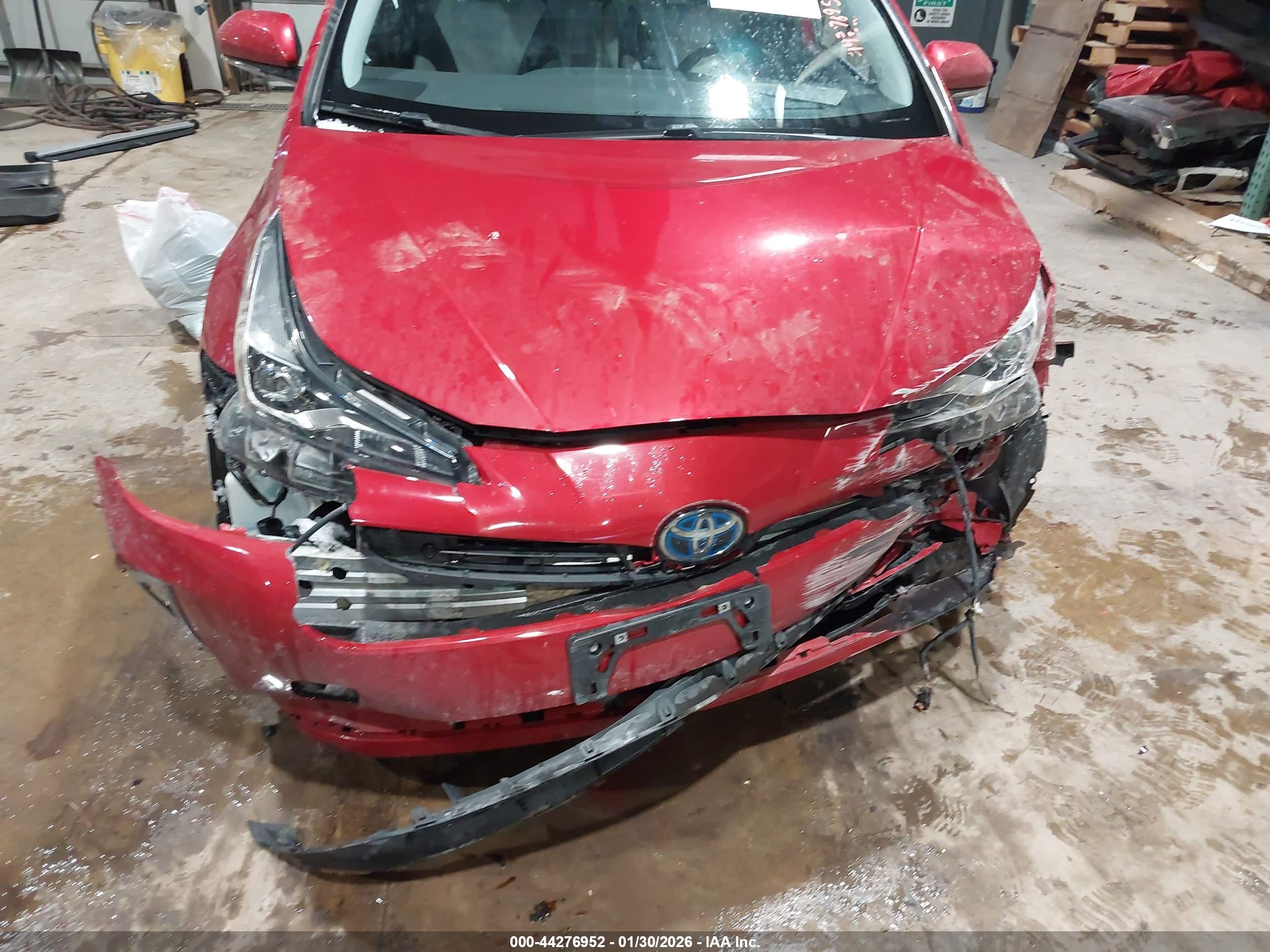 TOYOTA PRIUS image 6