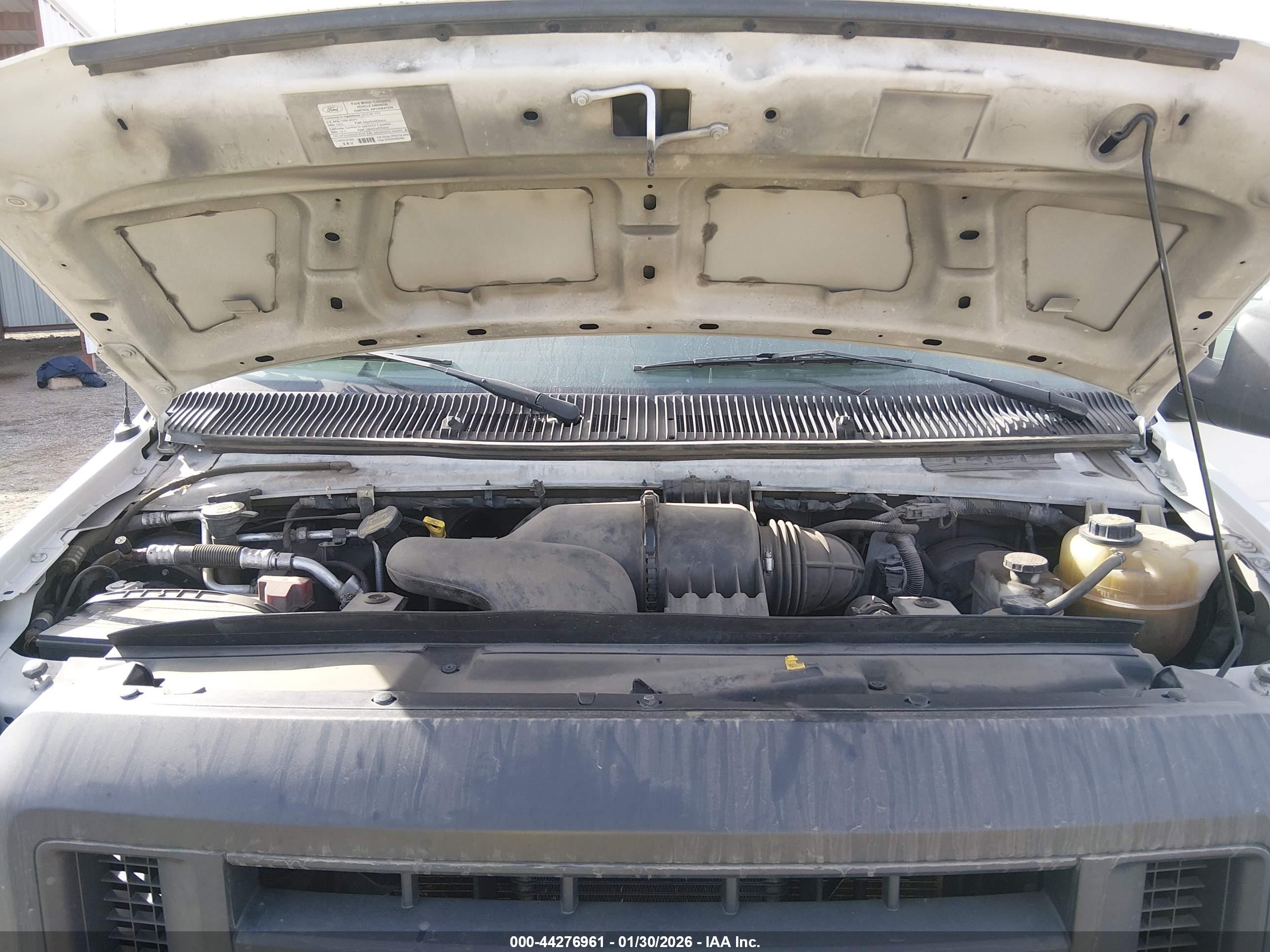 FORD E-150 image 10