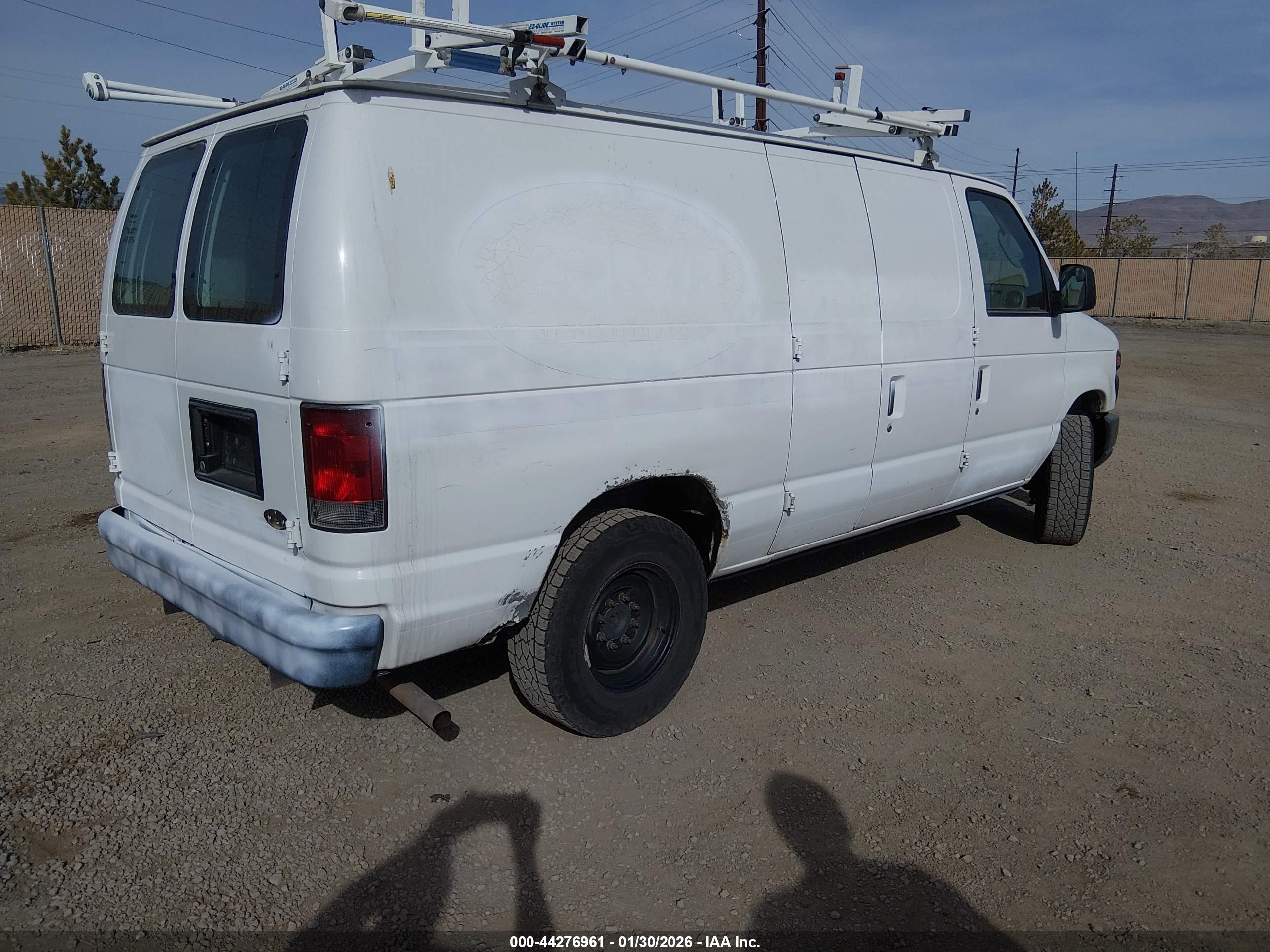 FORD E-150 image 4