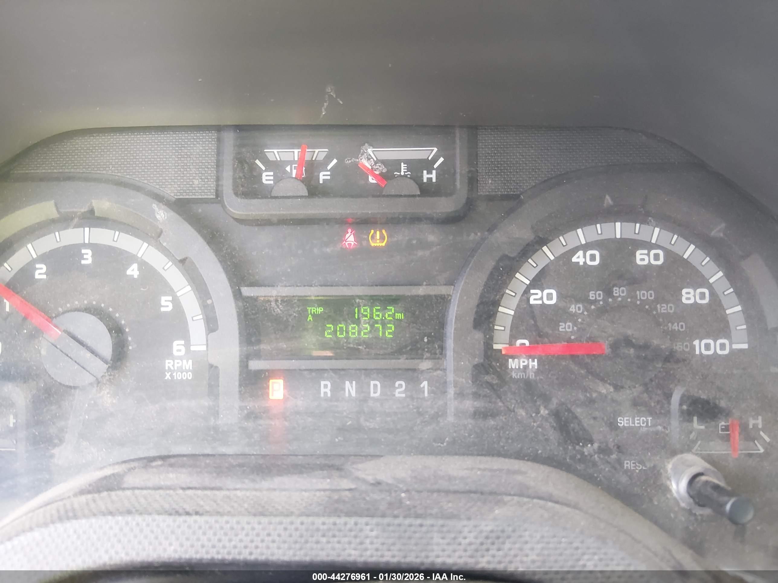 FORD E-150 image 7