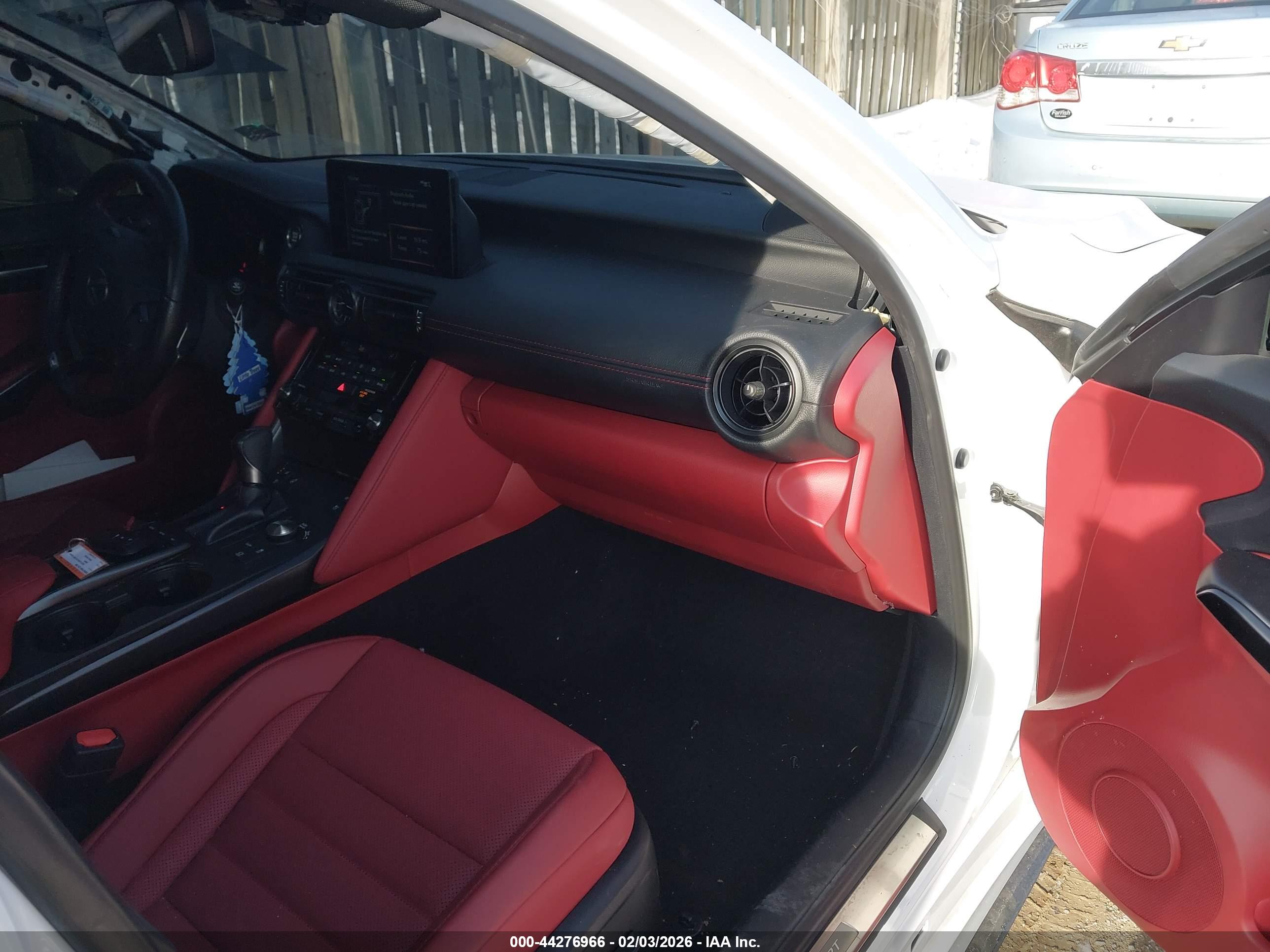 LEXUS IS image 5
