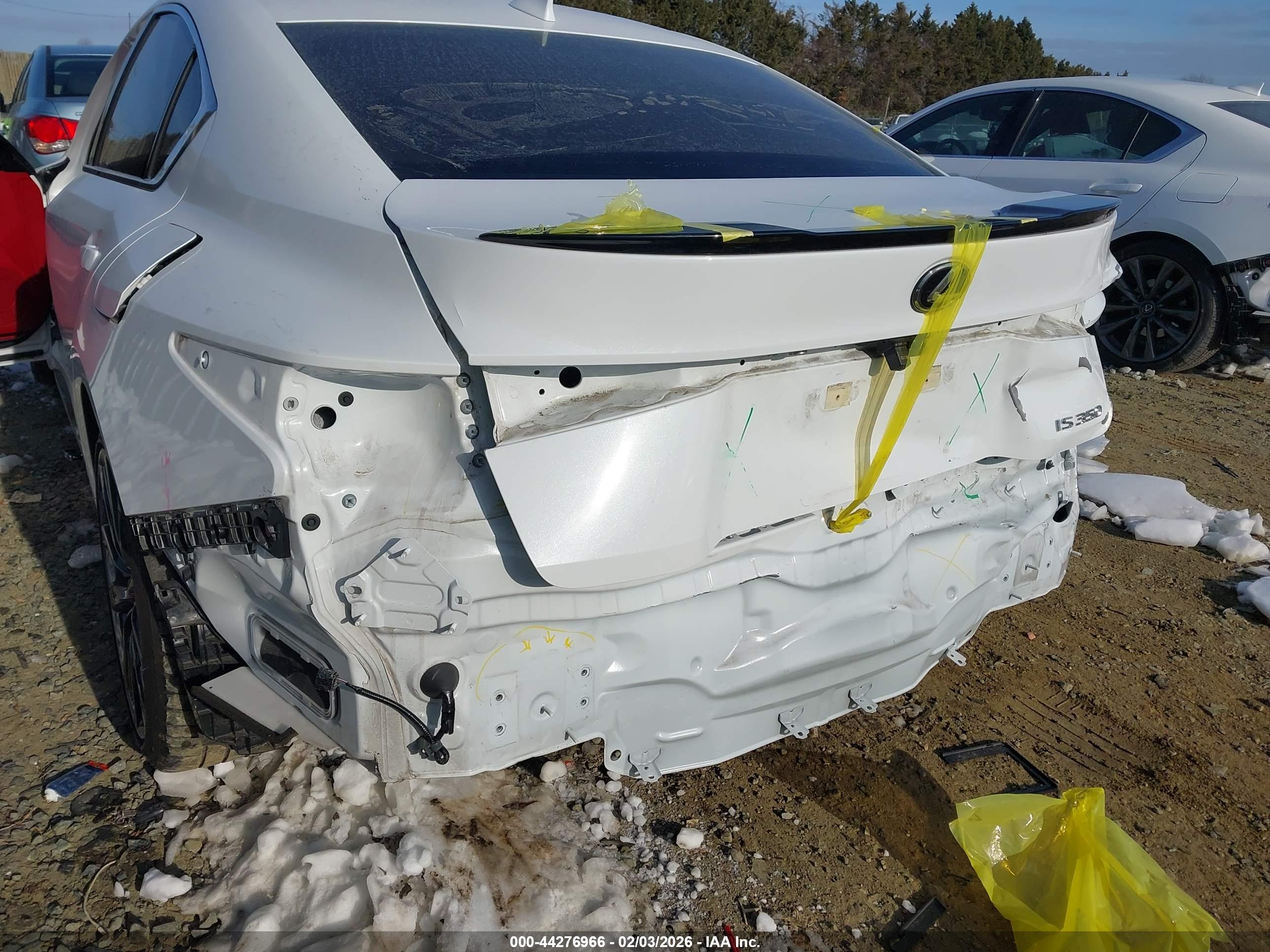 LEXUS IS image 6
