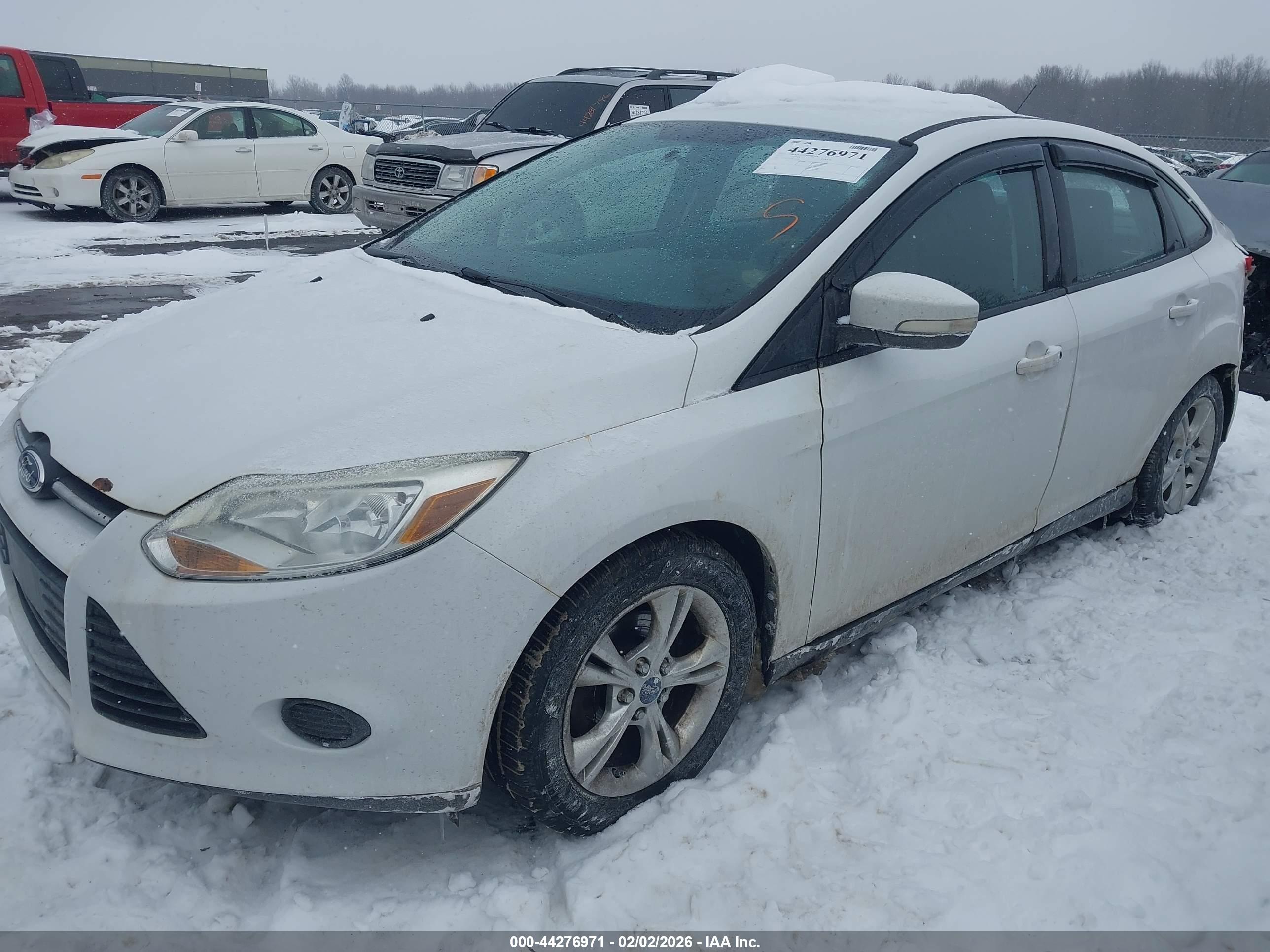 FORD FOCUS image 2