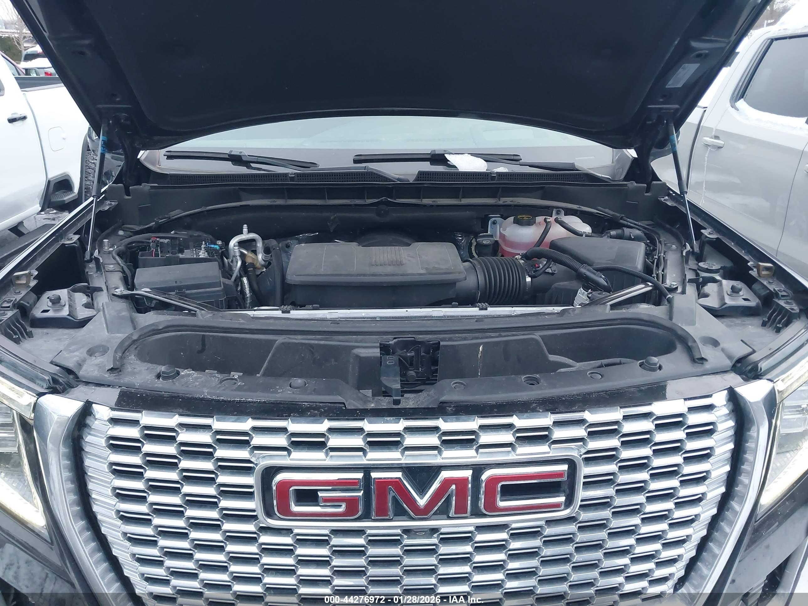 GMC YUKON image 10