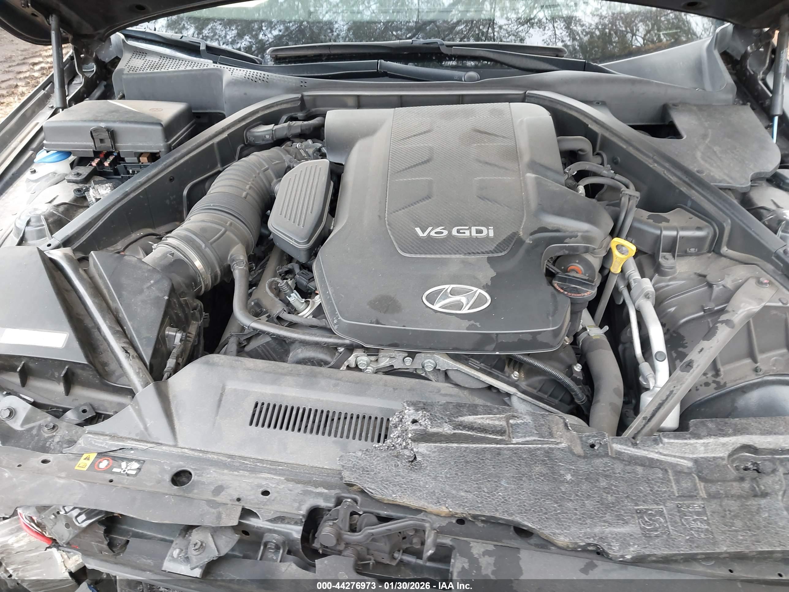HYUNDAI GENESIS image 10